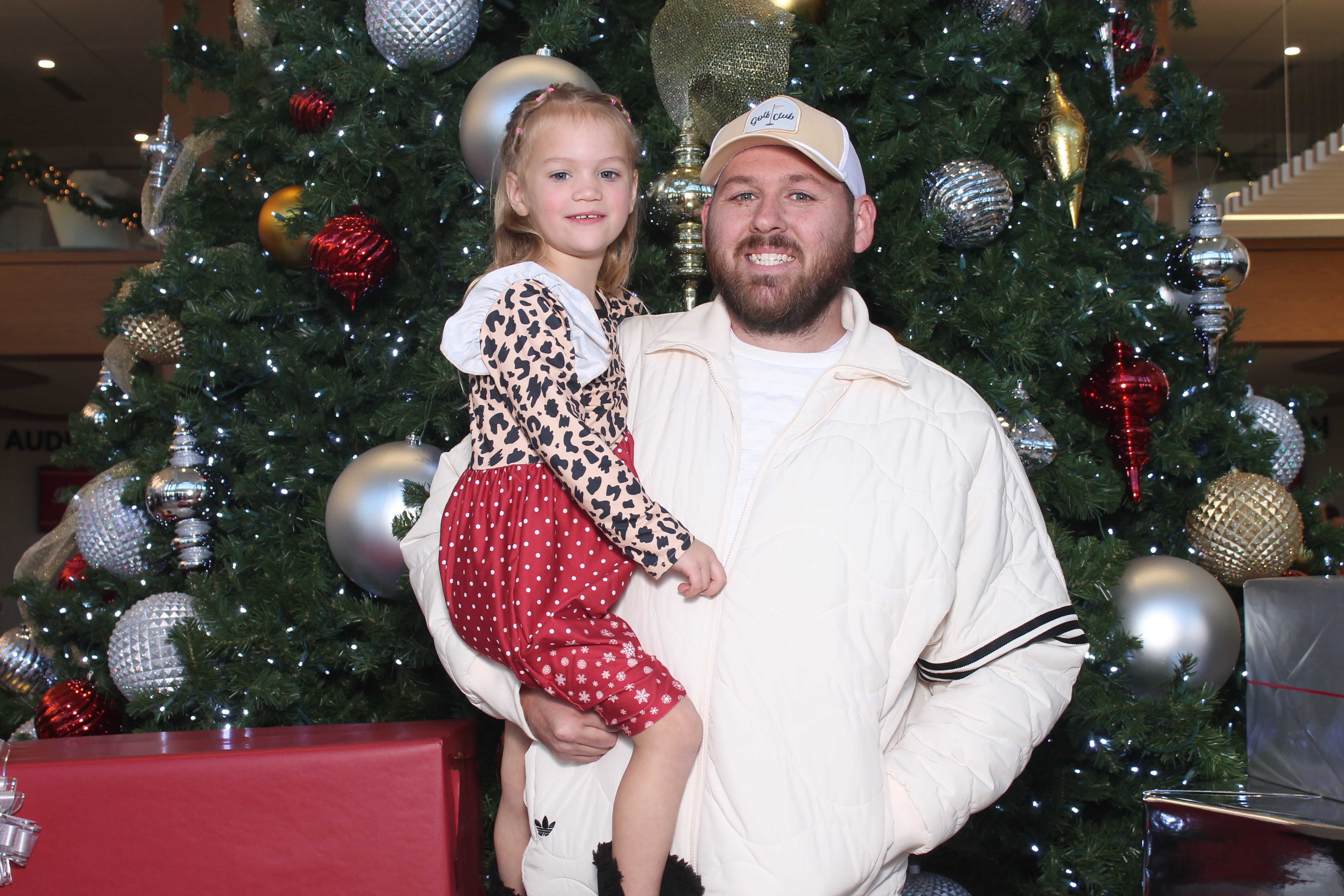 Rivers Crossing Christmas Invite | View more photos from the event at gallery.photoboothcincy.com/u/PhotoBoothCincy/Rivers-Crossing-Christmas-Invite