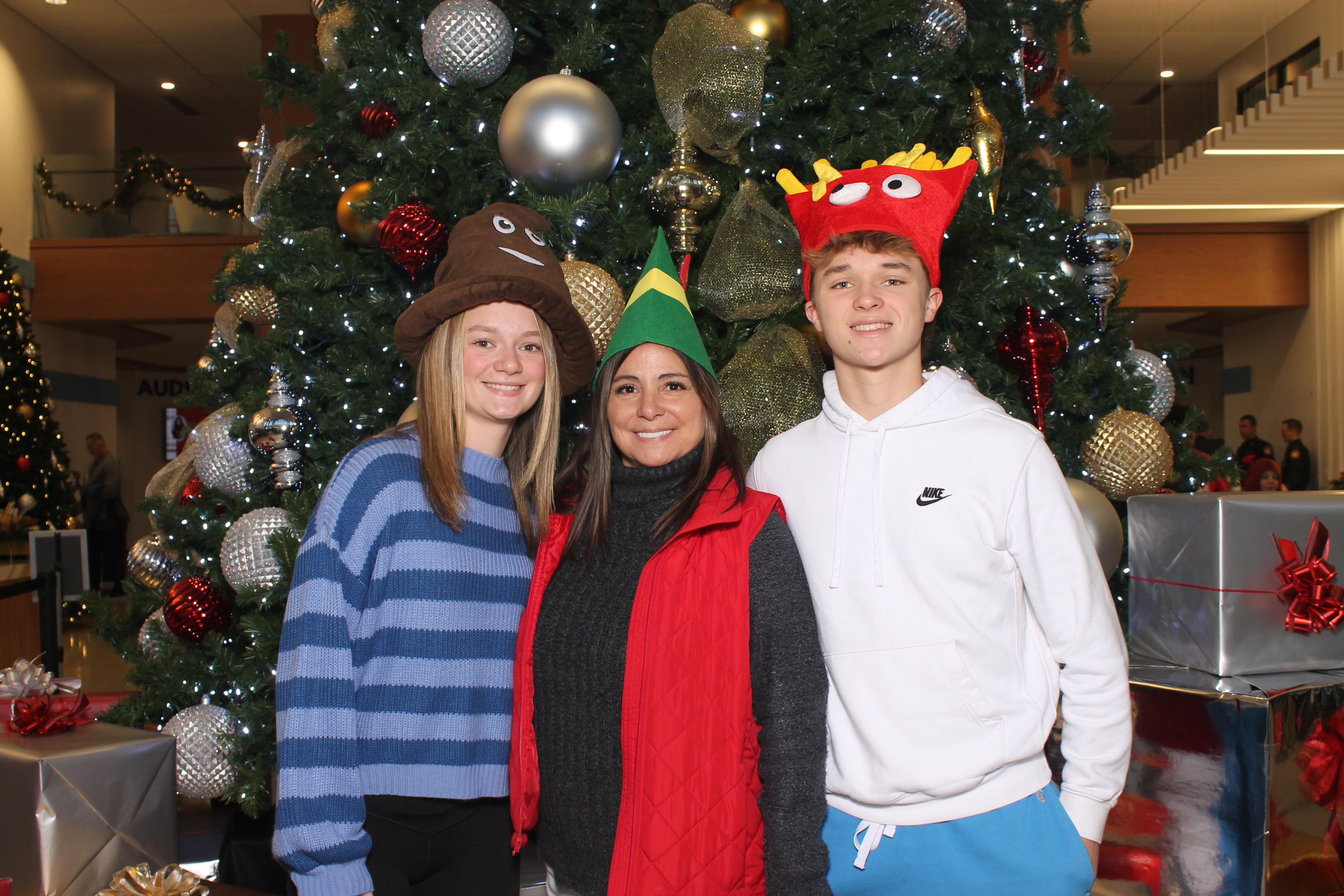 Rivers Crossing Christmas Invite | View more photos from the event at gallery.photoboothcincy.com/u/PhotoBoothCincy/Rivers-Crossing-Christmas-Invite