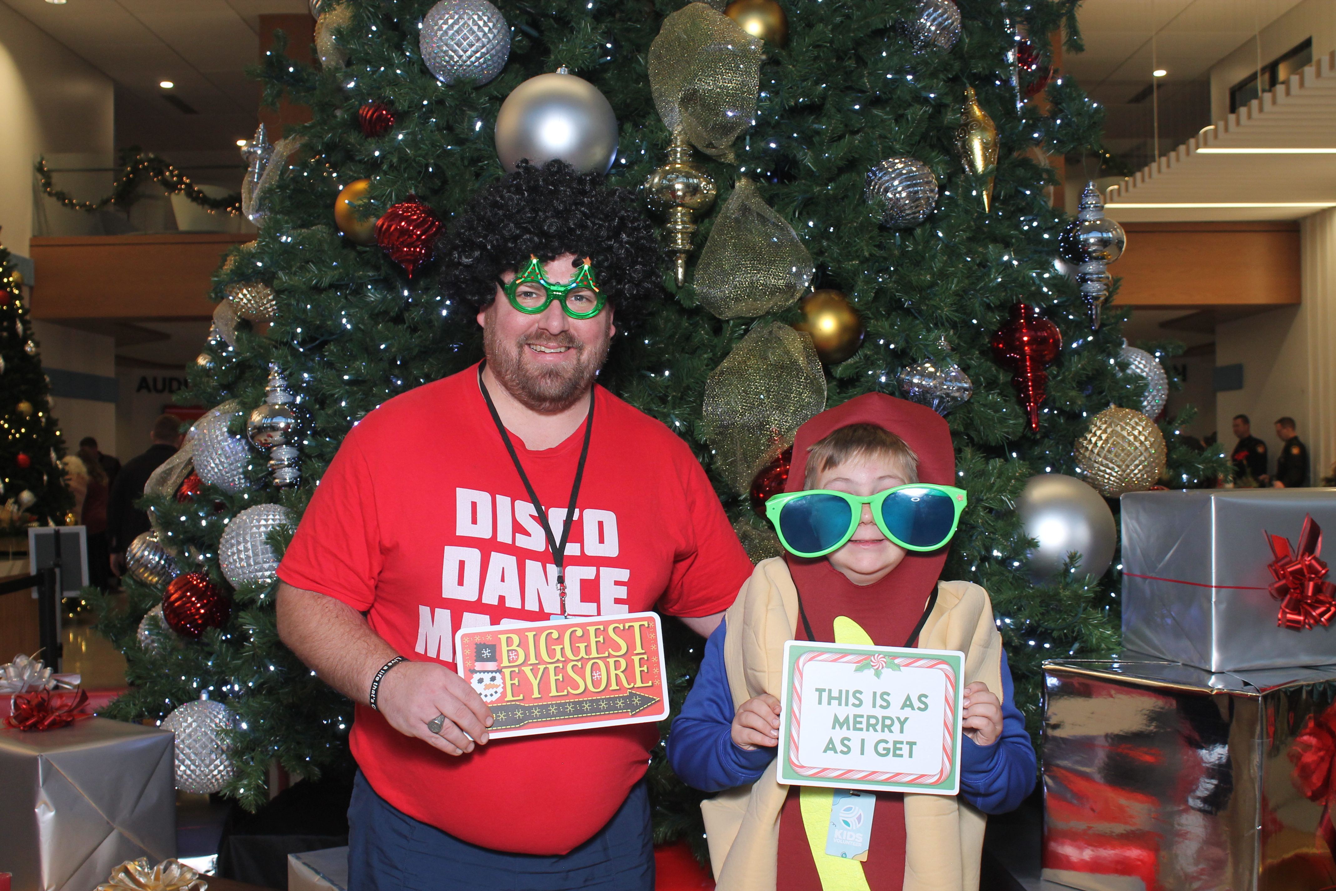 Rivers Crossing Christmas Invite | View more photos from the event at gallery.photoboothcincy.com/u/PhotoBoothCincy/Rivers-Crossing-Christmas-Invite