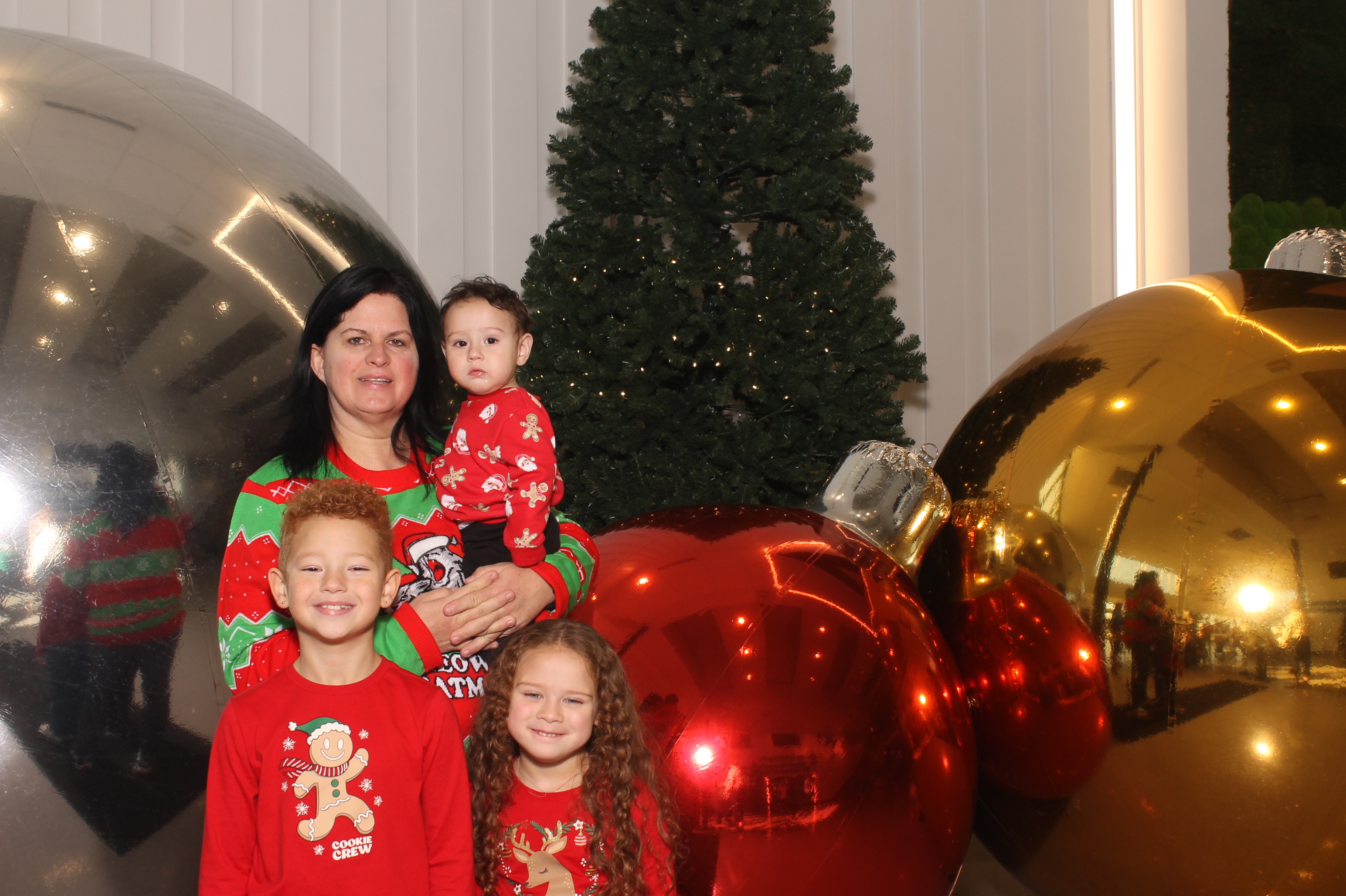 Rivers Crossing Christmas Invite | View more photos from the event at gallery.photoboothcincy.com/u/PhotoBoothCincy/Rivers-Crossing-Christmas-Invite