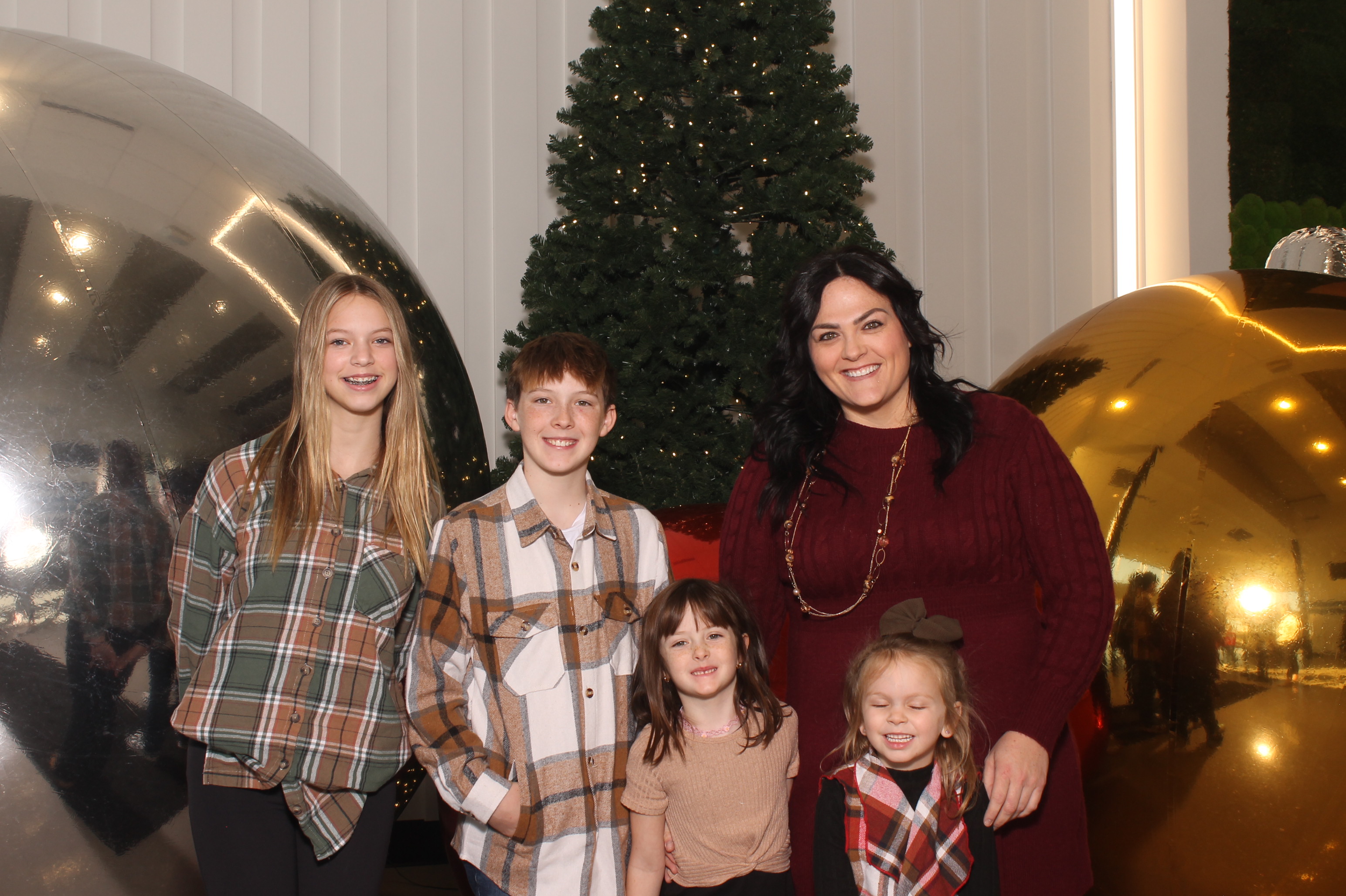 Rivers Crossing Christmas Invite | View more photos from the event at gallery.photoboothcincy.com/u/PhotoBoothCincy/Rivers-Crossing-Christmas-Invite