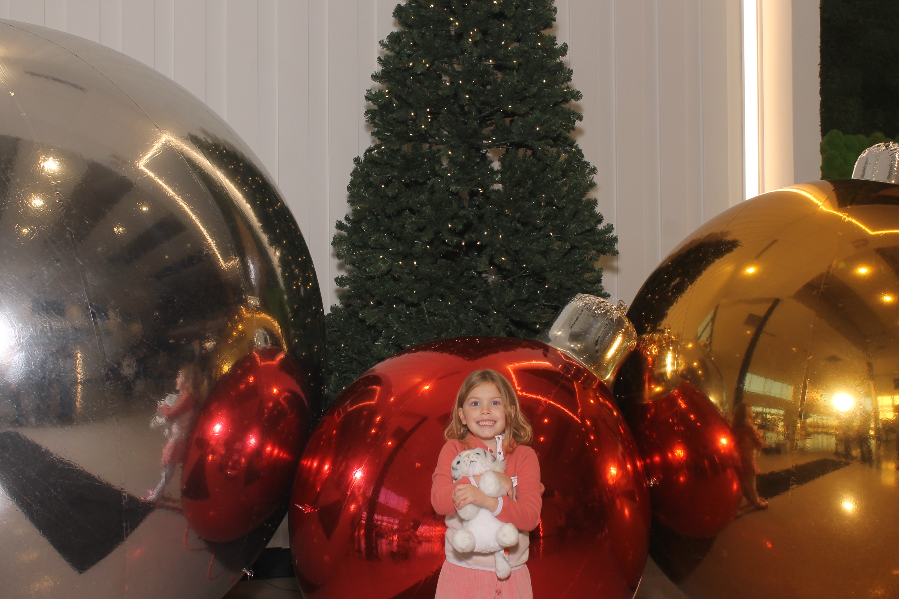 Rivers Crossing Christmas Invite | View more photos from the event at gallery.photoboothcincy.com/u/PhotoBoothCincy/Rivers-Crossing-Christmas-Invite