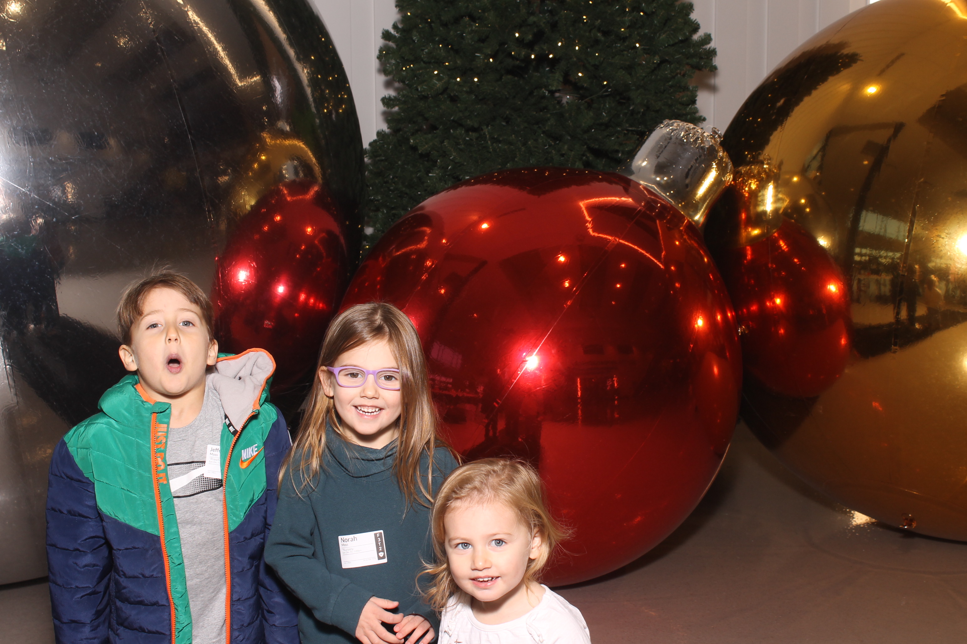 Rivers Crossing Christmas Invite | View more photos from the event at gallery.photoboothcincy.com/u/PhotoBoothCincy/Rivers-Crossing-Christmas-Invite