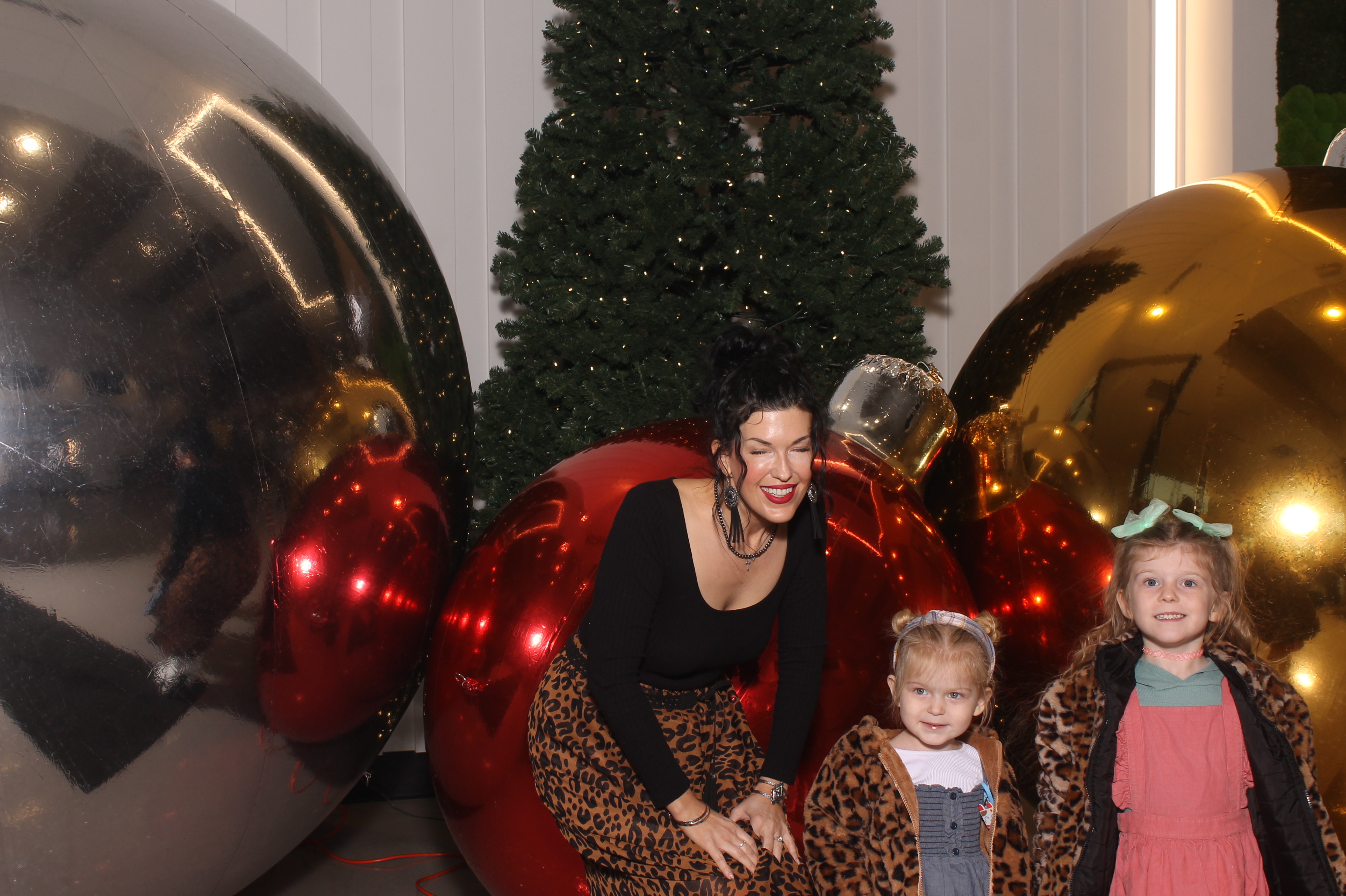 Rivers Crossing Christmas Invite | View more photos from the event at gallery.photoboothcincy.com/u/PhotoBoothCincy/Rivers-Crossing-Christmas-Invite