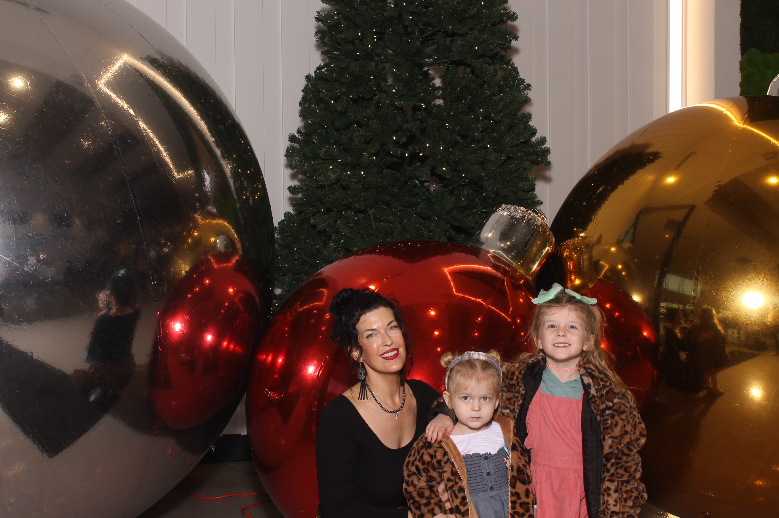 Rivers Crossing Christmas Invite | View more photos from the event at gallery.photoboothcincy.com/u/PhotoBoothCincy/Rivers-Crossing-Christmas-Invite