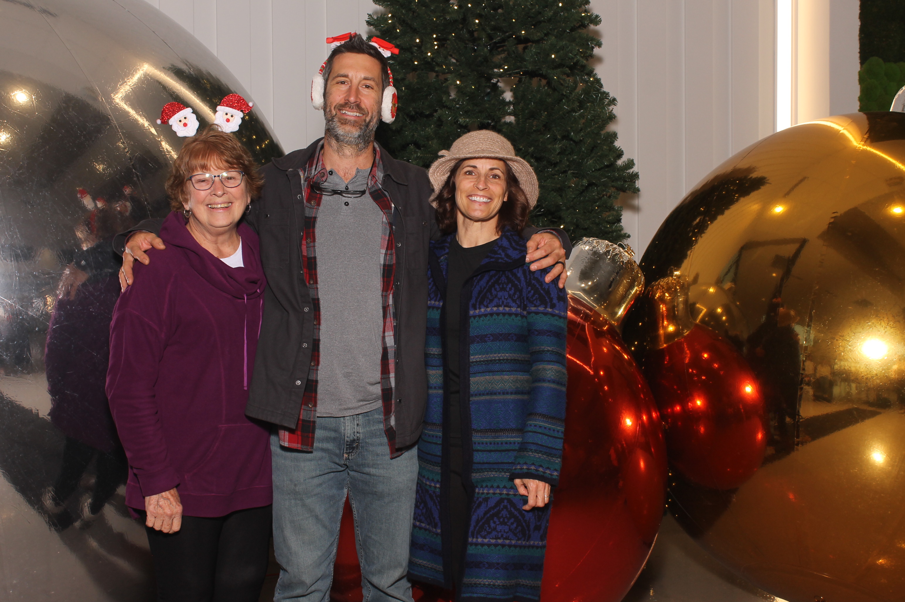 Rivers Crossing Christmas Invite | View more photos from the event at gallery.photoboothcincy.com/u/PhotoBoothCincy/Rivers-Crossing-Christmas-Invite