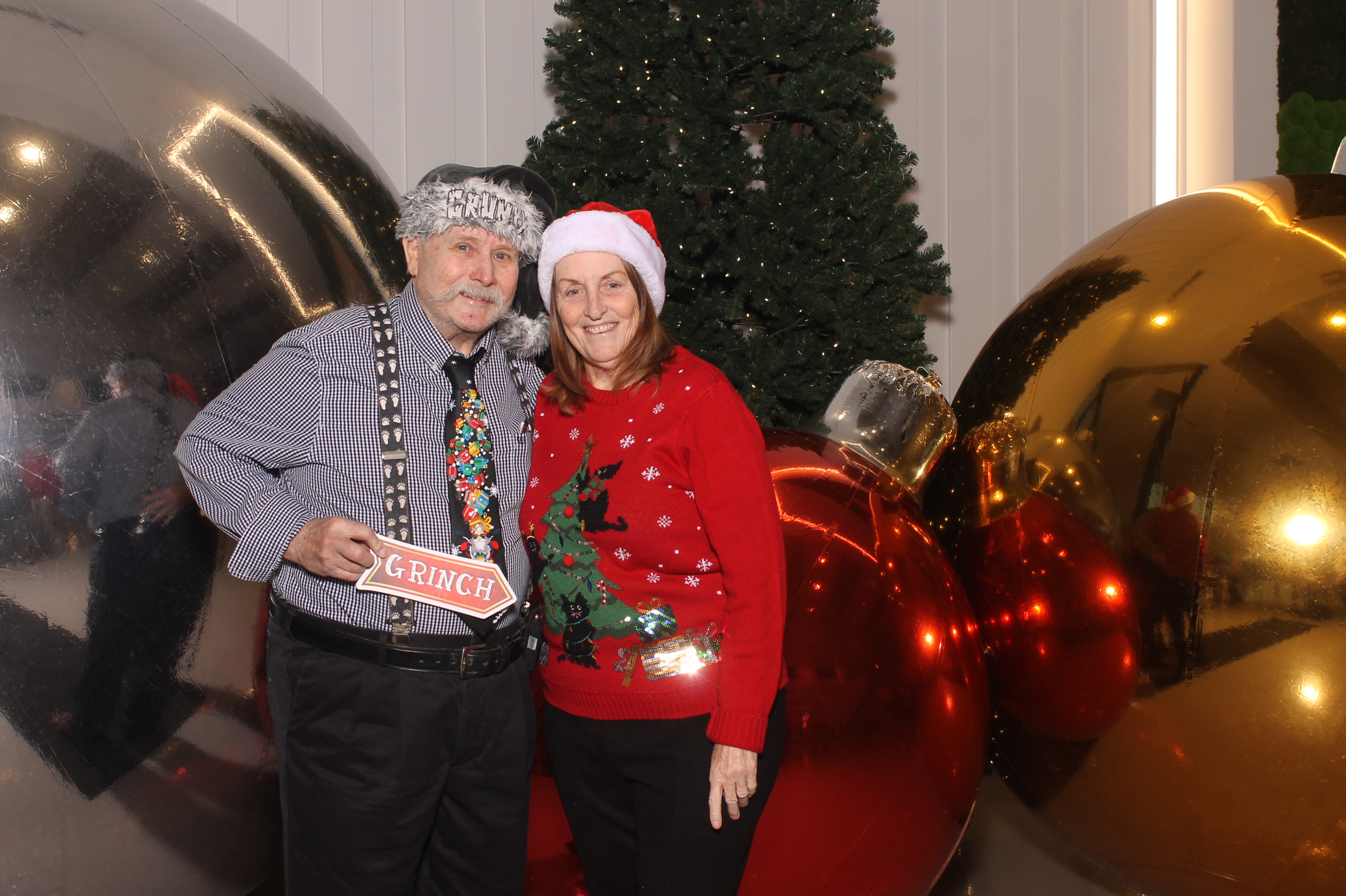 Rivers Crossing Christmas Invite | View more photos from the event at gallery.photoboothcincy.com/u/PhotoBoothCincy/Rivers-Crossing-Christmas-Invite