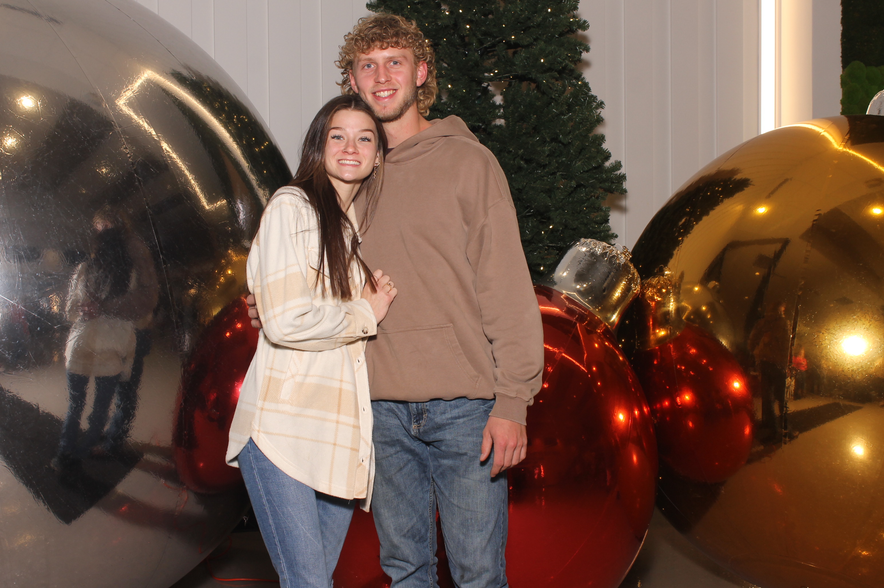 Rivers Crossing Christmas Invite | View more photos from the event at gallery.photoboothcincy.com/u/PhotoBoothCincy/Rivers-Crossing-Christmas-Invite