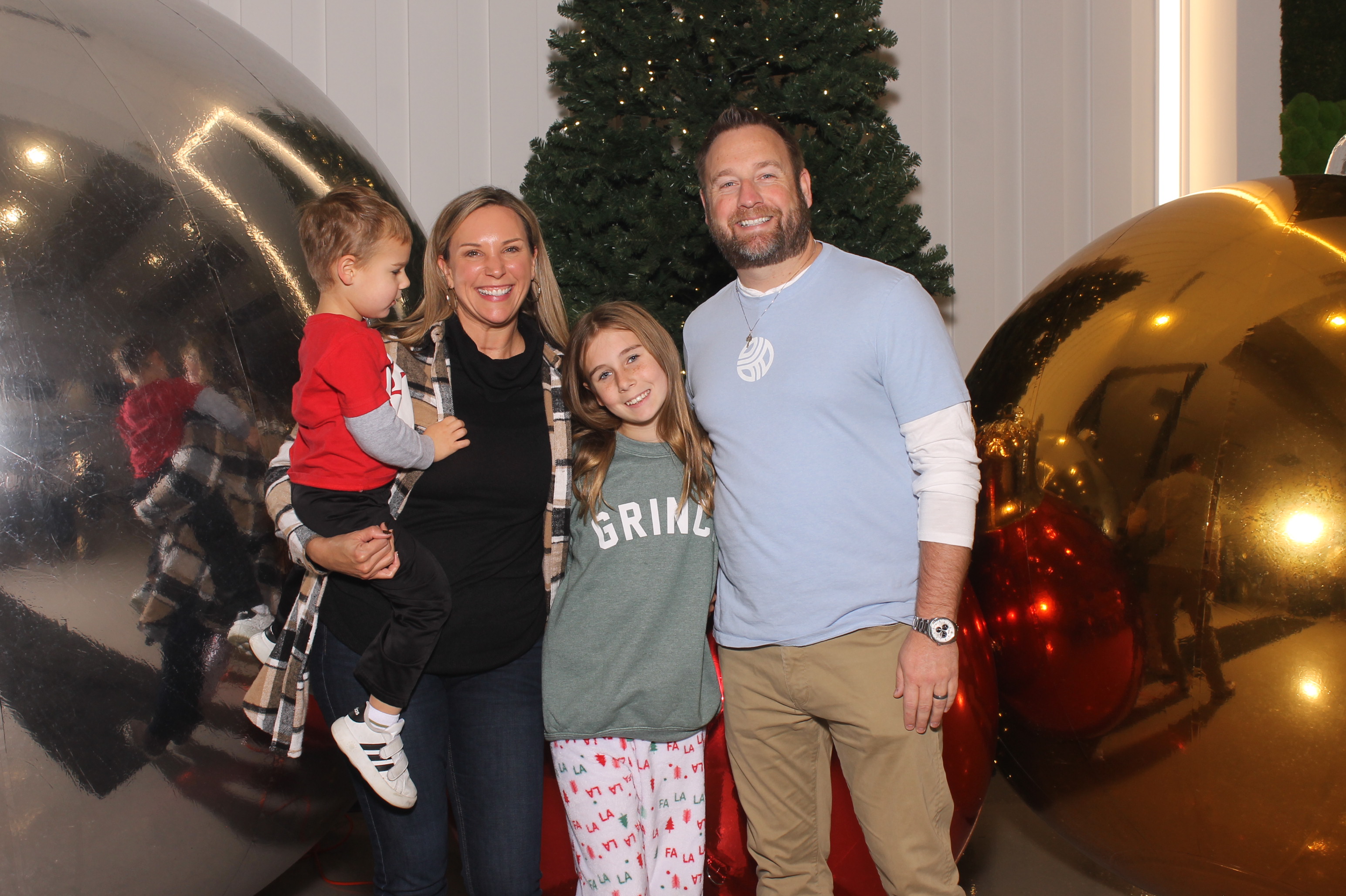 Rivers Crossing Christmas Invite | View more photos from the event at gallery.photoboothcincy.com/u/PhotoBoothCincy/Rivers-Crossing-Christmas-Invite