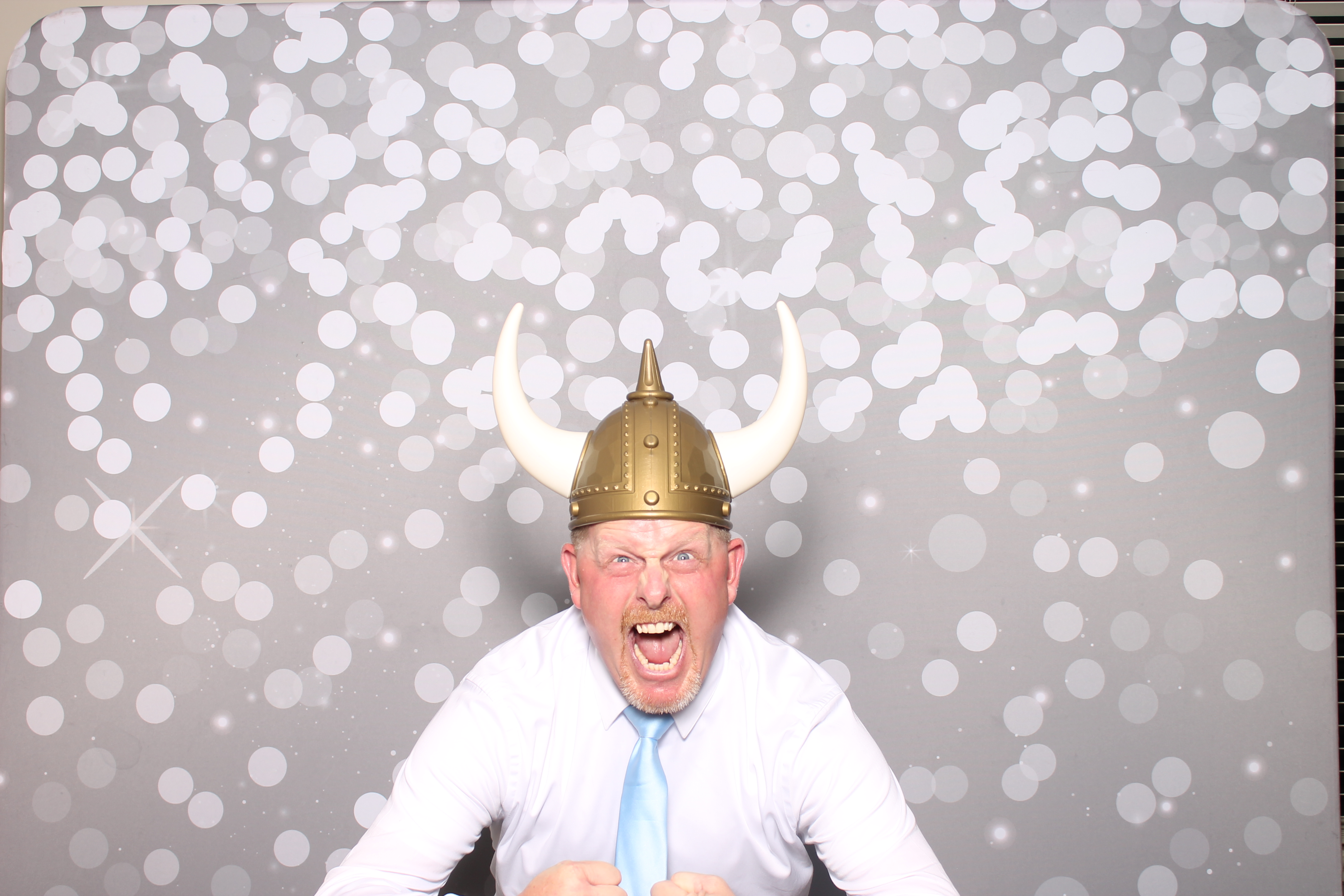 Robert & Lori | View more photos from the event at gallery.photoboothcincy.com/u/PhotoBoothCincy/Robert-Lori