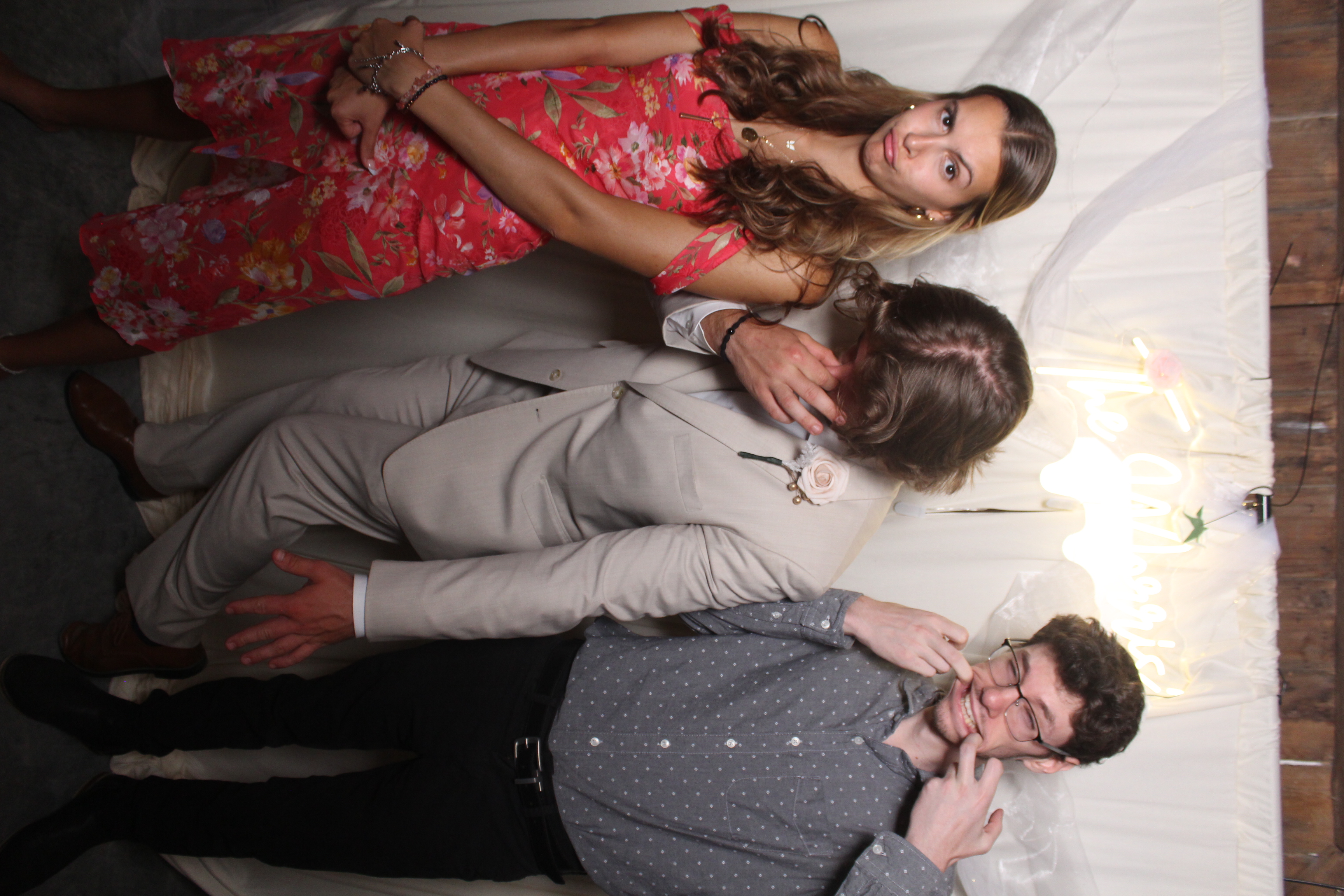 Ryan & Madison  | View more photos from the event at gallery.photoboothcincy.com/u/PhotoBoothCincy/Ryan-Madison