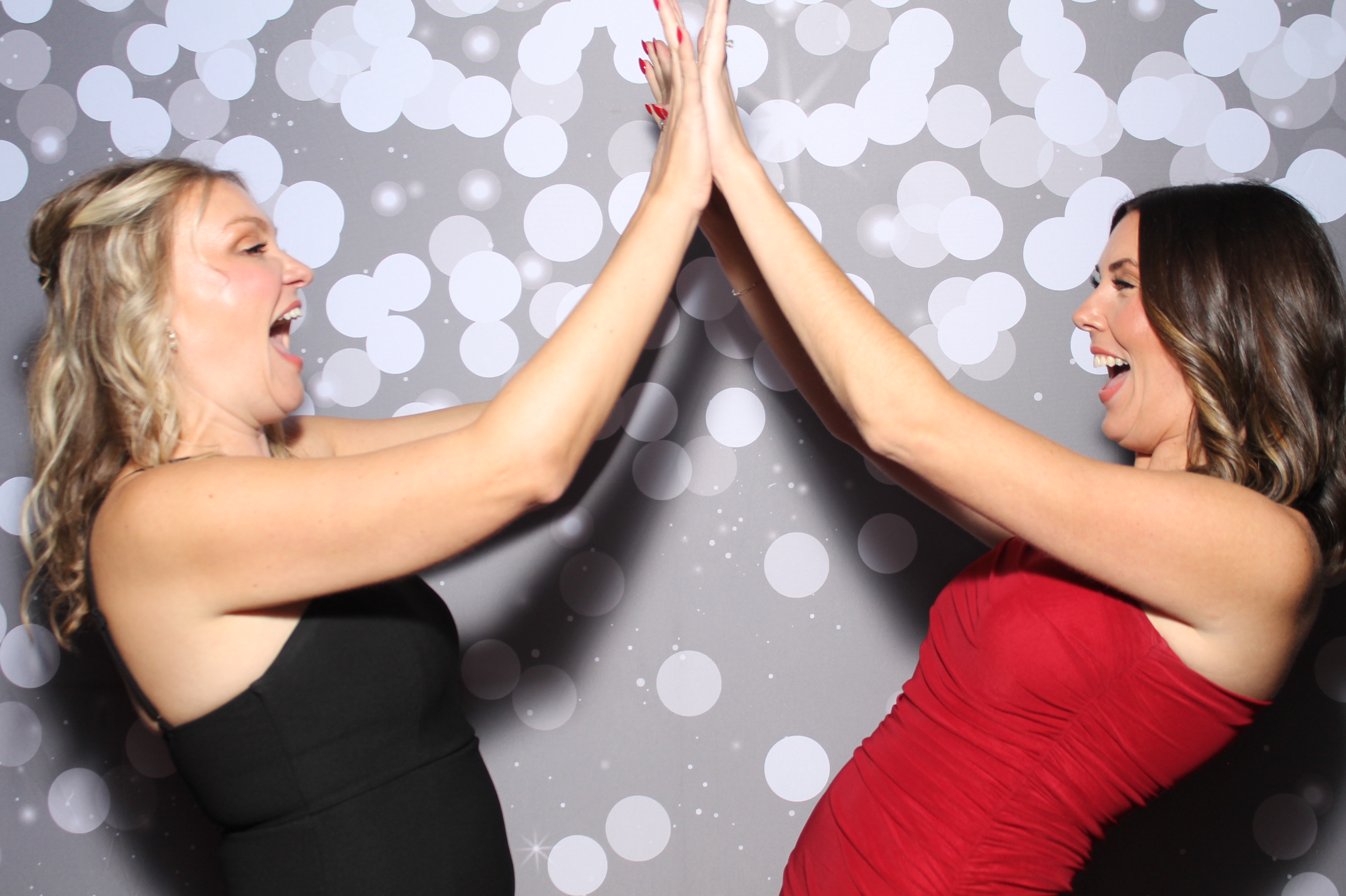 SEI Holiday Party | View more photos from the event at gallery.photoboothcincy.com/u/PhotoBoothCincy/SEI-Holiday-Party