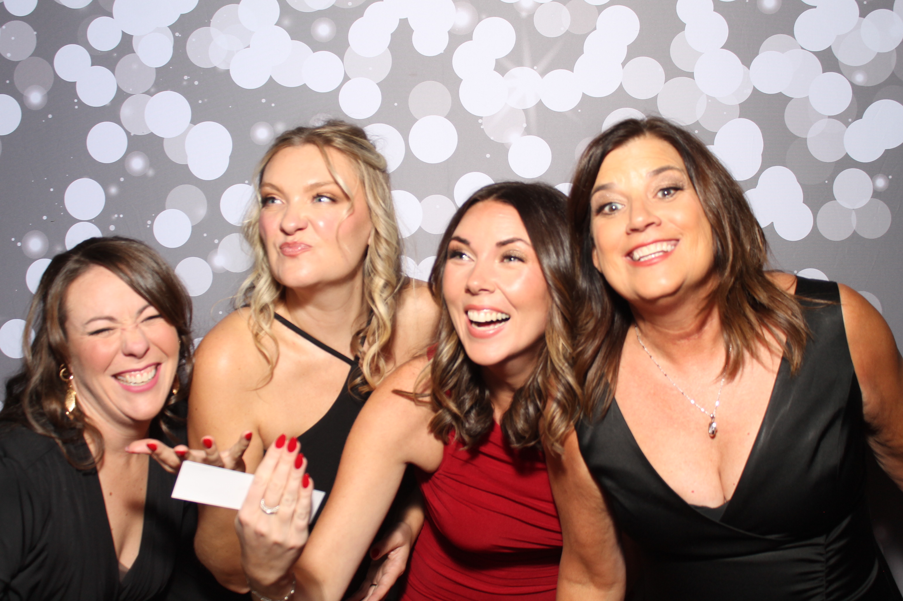 SEI Holiday Party | View more photos from the event at gallery.photoboothcincy.com/u/PhotoBoothCincy/SEI-Holiday-Party