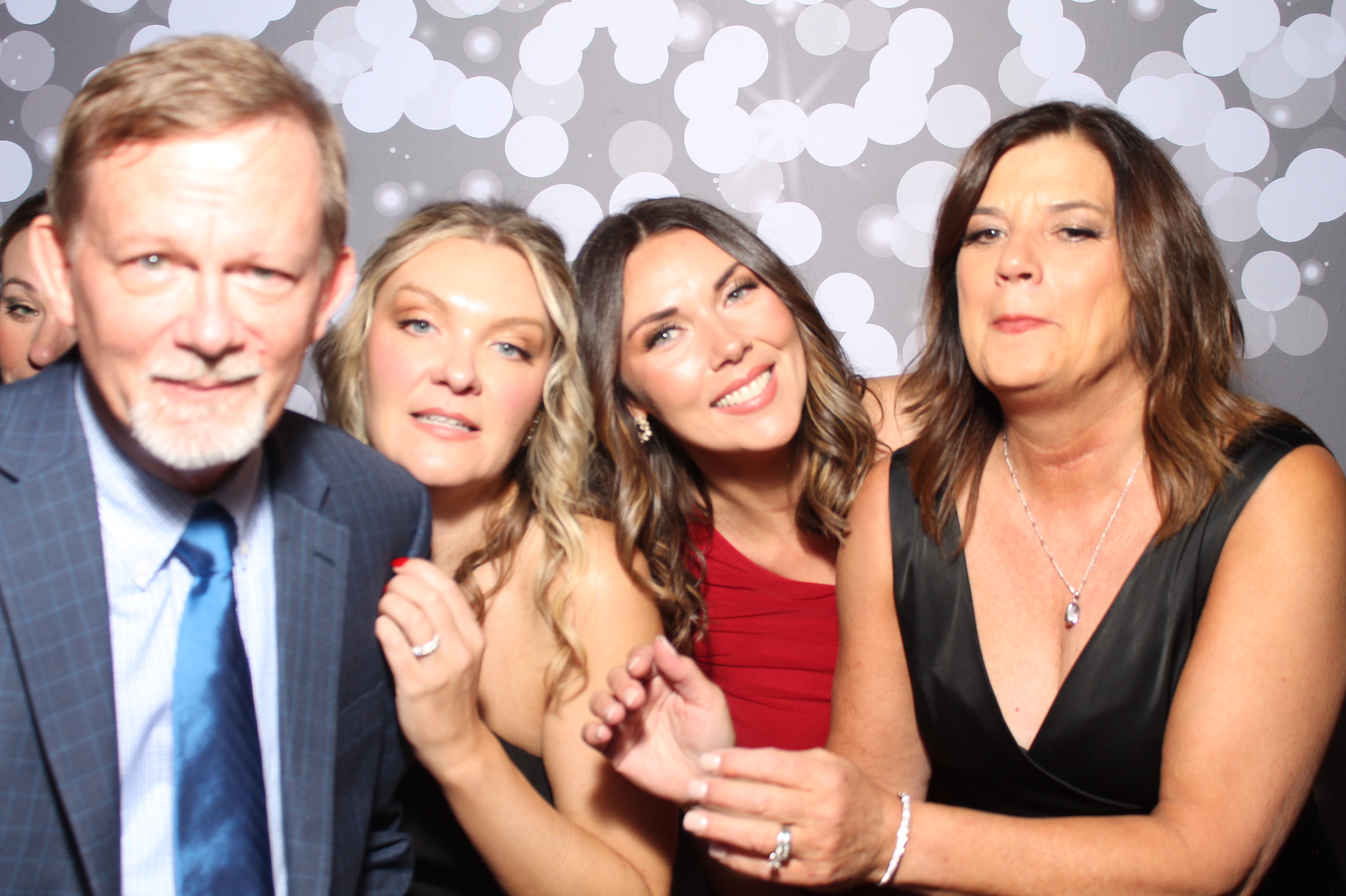 SEI Holiday Party | View more photos from the event at gallery.photoboothcincy.com/u/PhotoBoothCincy/SEI-Holiday-Party