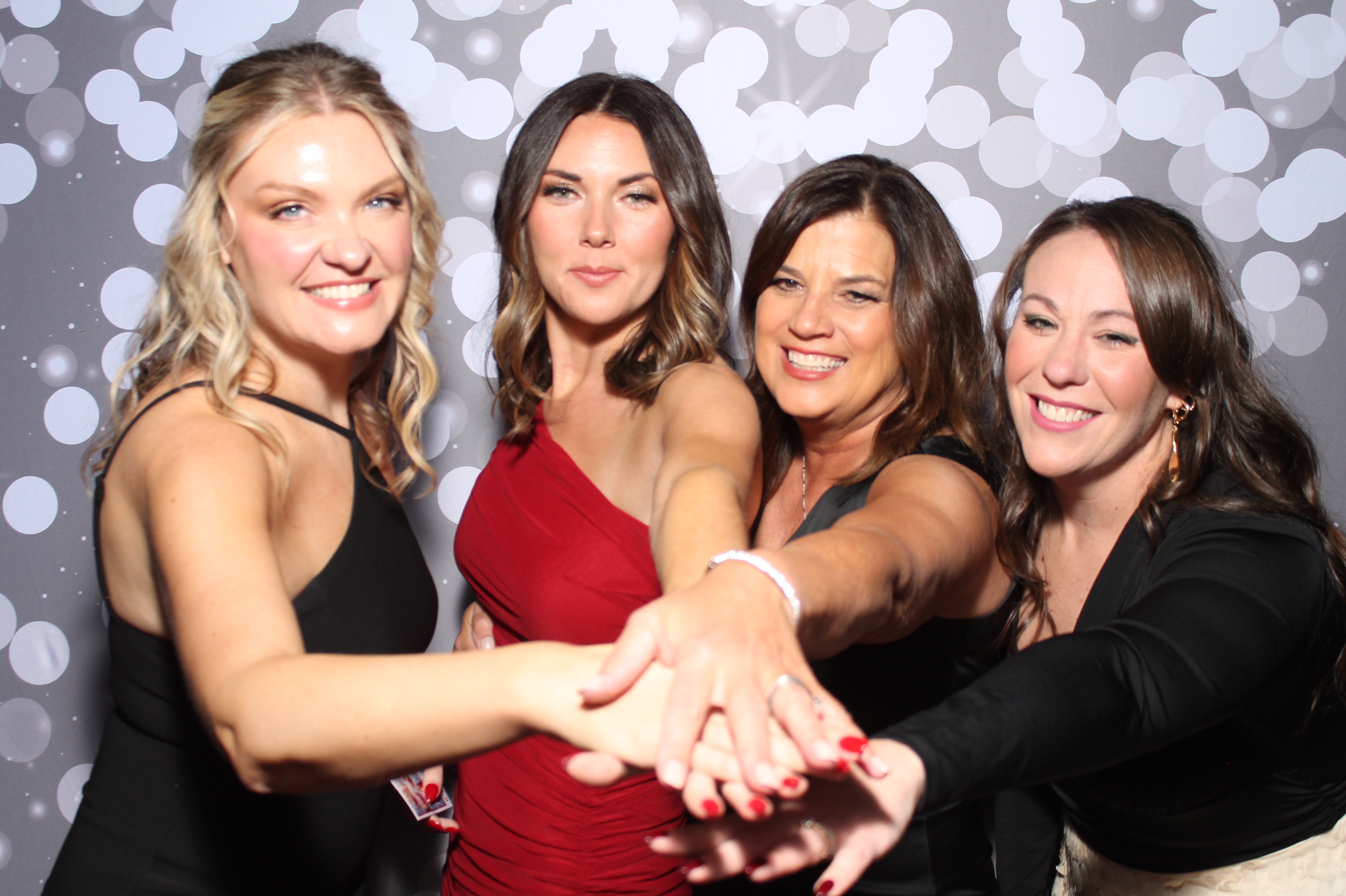 SEI Holiday Party | View more photos from the event at gallery.photoboothcincy.com/u/PhotoBoothCincy/SEI-Holiday-Party