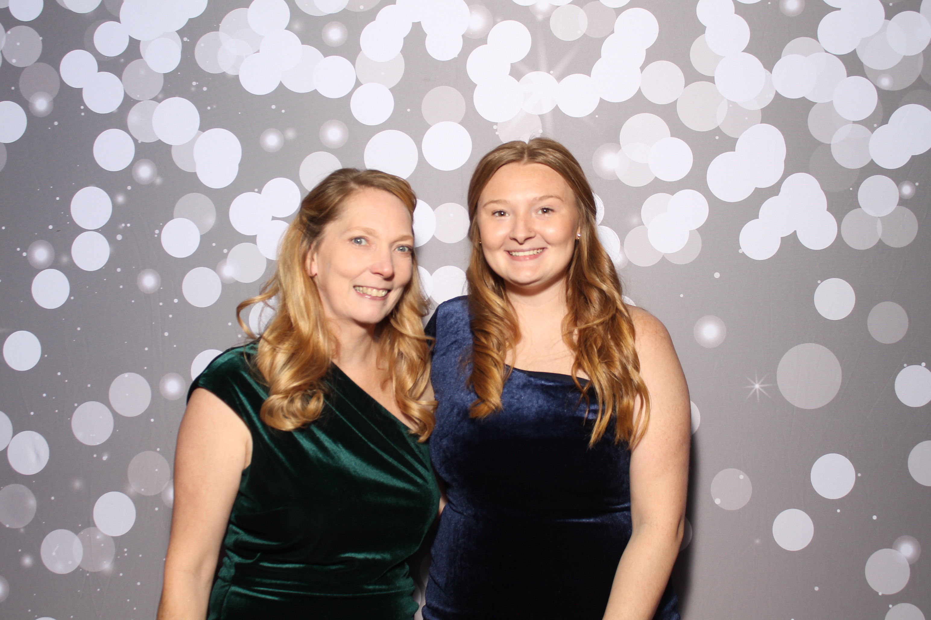 SEI Holiday Party | View more photos from the event at gallery.photoboothcincy.com/u/PhotoBoothCincy/SEI-Holiday-Party