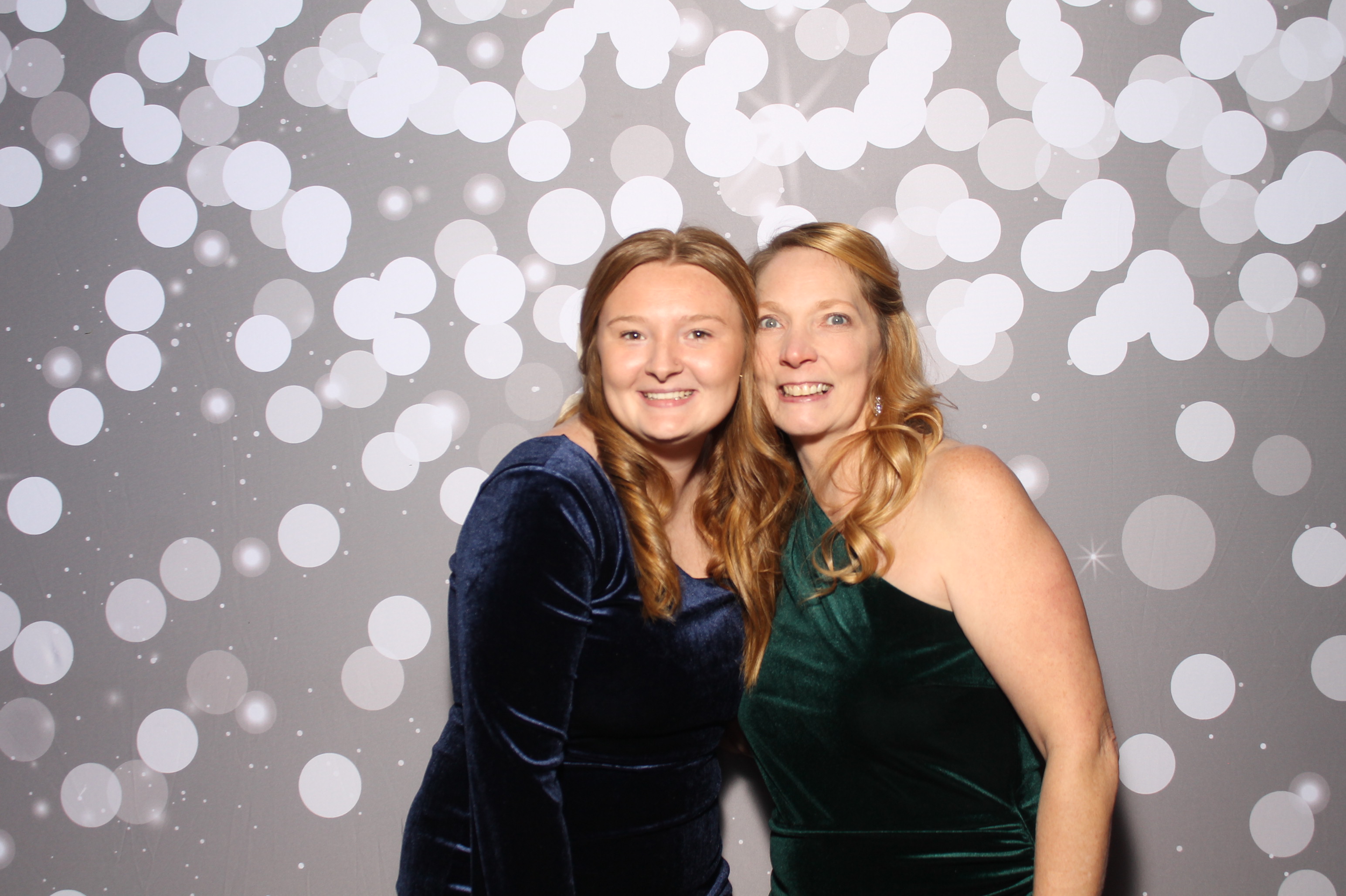 SEI Holiday Party | View more photos from the event at gallery.photoboothcincy.com/u/PhotoBoothCincy/SEI-Holiday-Party