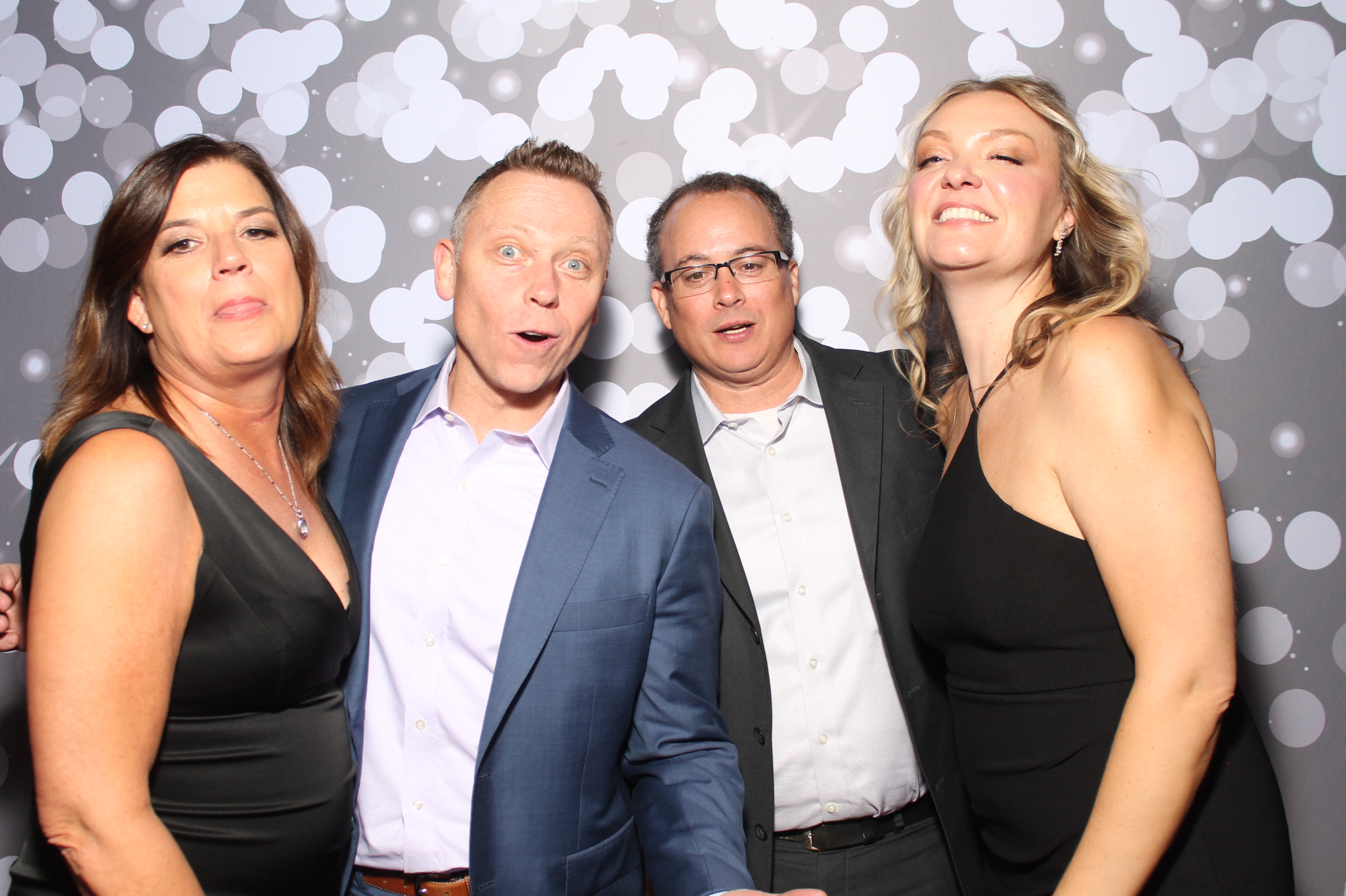 SEI Holiday Party | View more photos from the event at gallery.photoboothcincy.com/u/PhotoBoothCincy/SEI-Holiday-Party