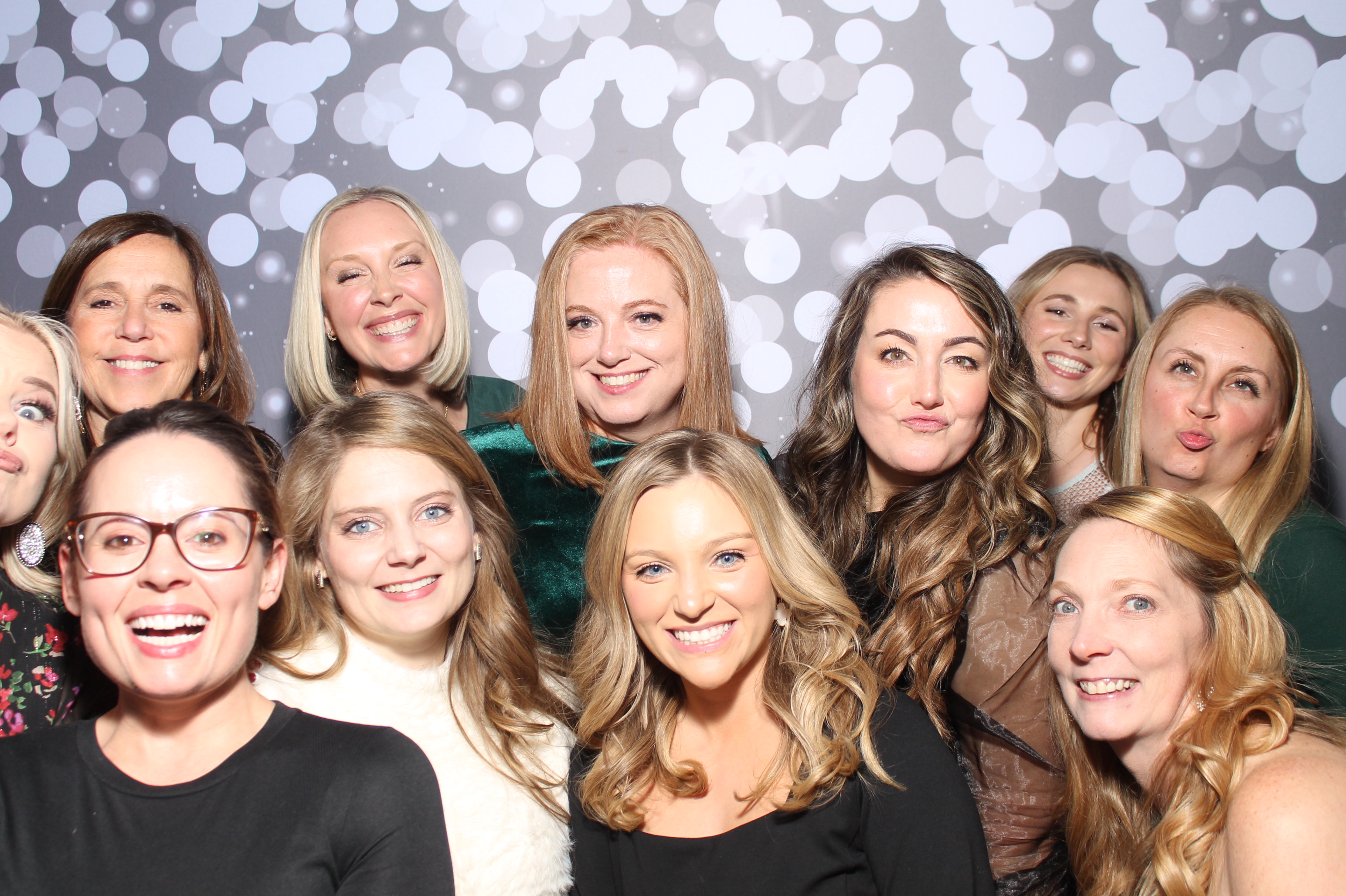 SEI Holiday Party | View more photos from the event at gallery.photoboothcincy.com/u/PhotoBoothCincy/SEI-Holiday-Party