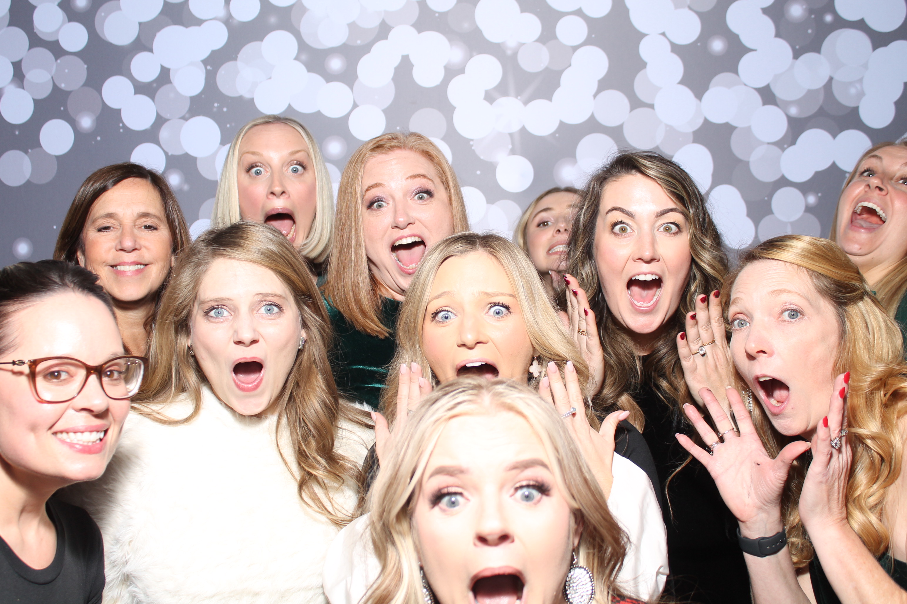 SEI Holiday Party | View more photos from the event at gallery.photoboothcincy.com/u/PhotoBoothCincy/SEI-Holiday-Party
