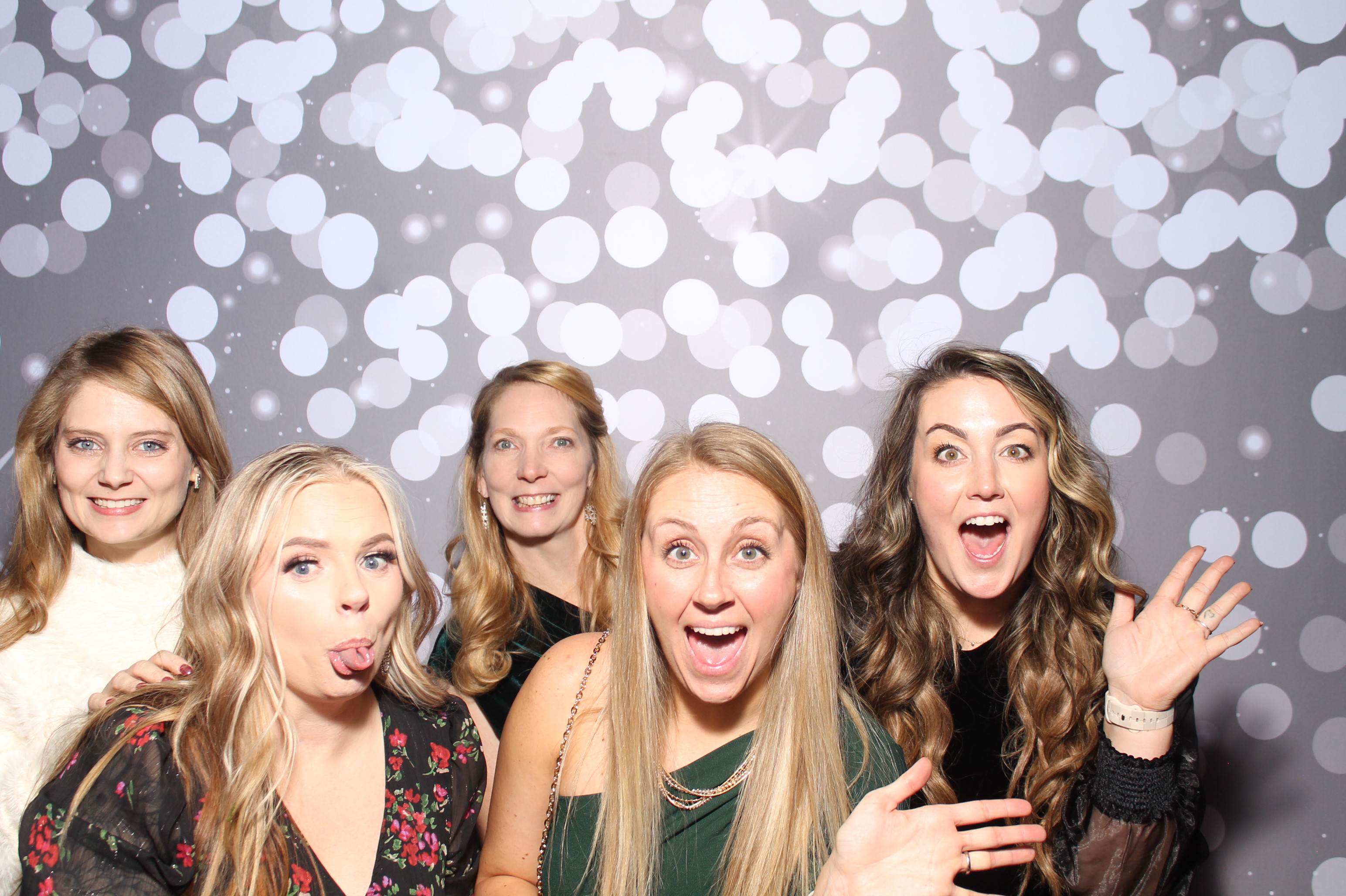 SEI Holiday Party | View more photos from the event at gallery.photoboothcincy.com/u/PhotoBoothCincy/SEI-Holiday-Party
