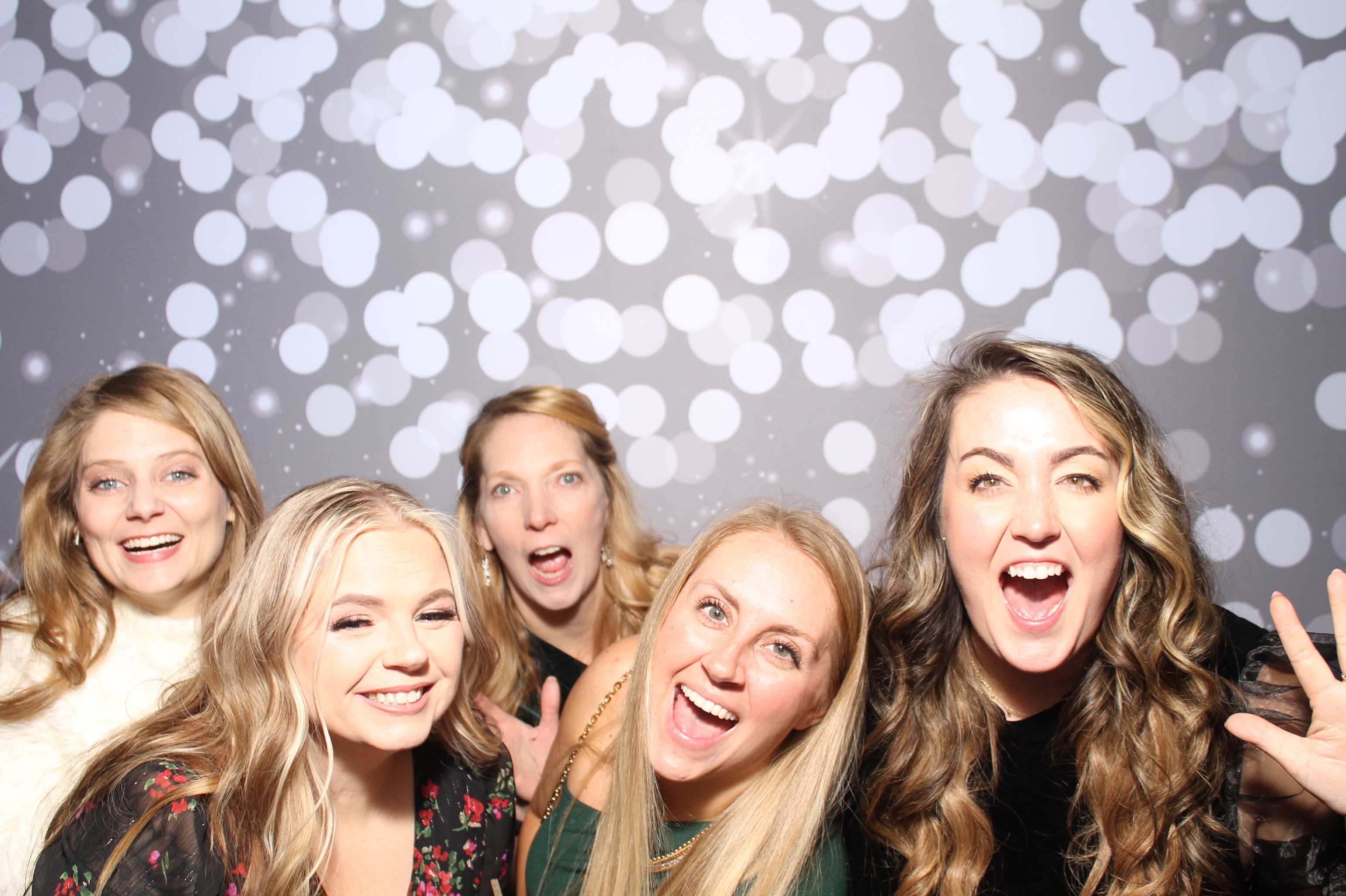 SEI Holiday Party | View more photos from the event at gallery.photoboothcincy.com/u/PhotoBoothCincy/SEI-Holiday-Party