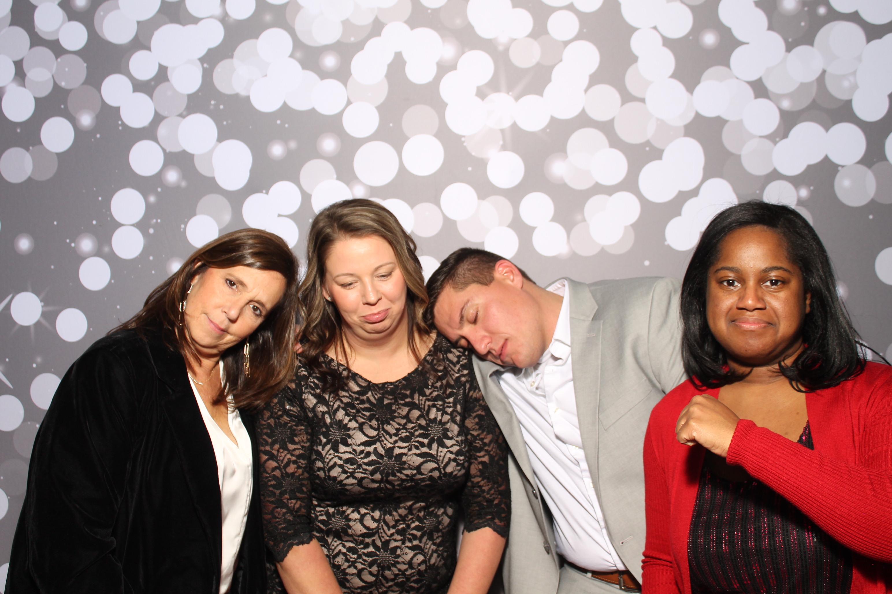 SEI Holiday Party | View more photos from the event at gallery.photoboothcincy.com/u/PhotoBoothCincy/SEI-Holiday-Party