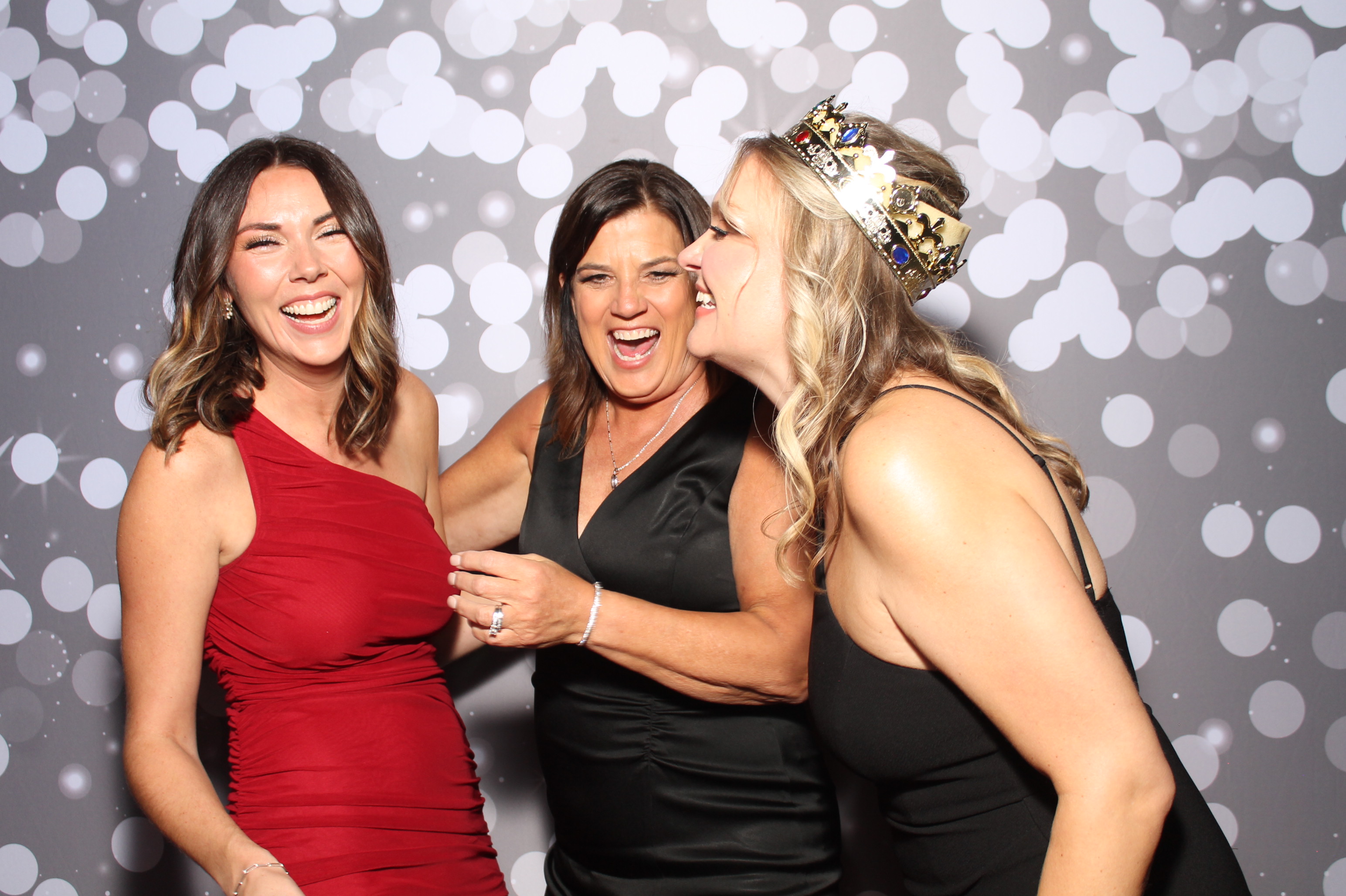 SEI Holiday Party | View more photos from the event at gallery.photoboothcincy.com/u/PhotoBoothCincy/SEI-Holiday-Party