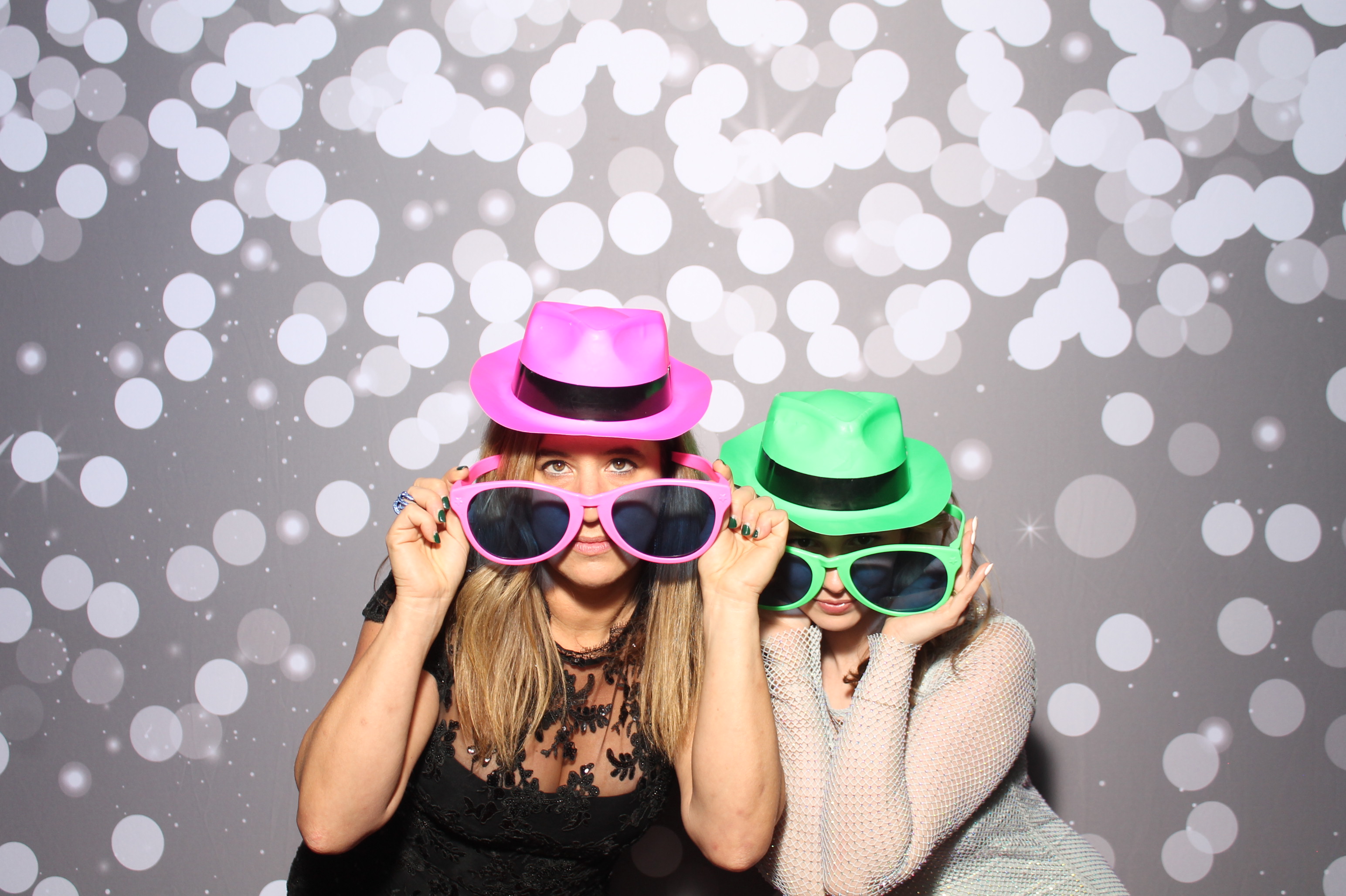 SEI Holiday Party | View more photos from the event at gallery.photoboothcincy.com/u/PhotoBoothCincy/SEI-Holiday-Party