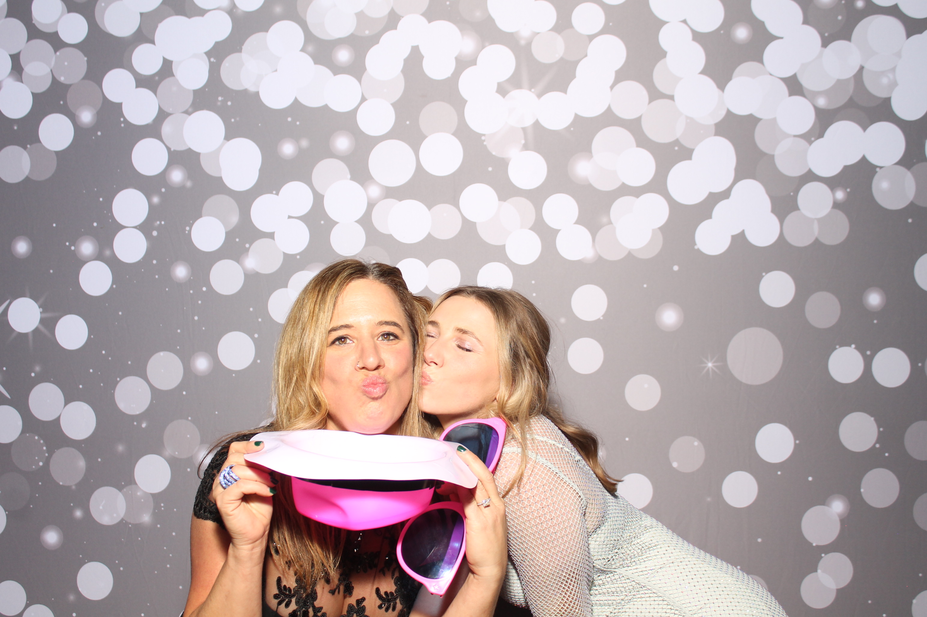 SEI Holiday Party | View more photos from the event at gallery.photoboothcincy.com/u/PhotoBoothCincy/SEI-Holiday-Party