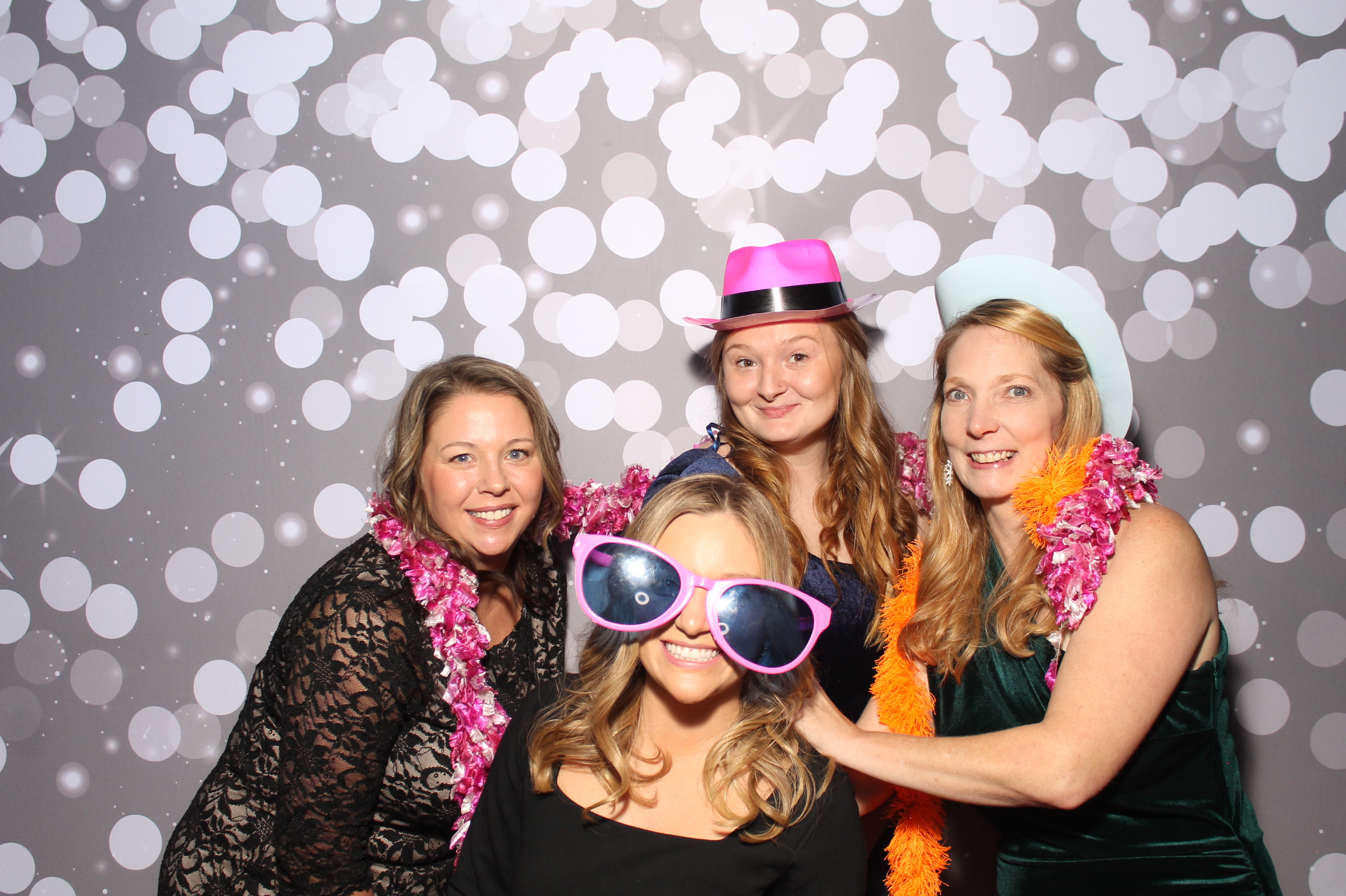 SEI Holiday Party | View more photos from the event at gallery.photoboothcincy.com/u/PhotoBoothCincy/SEI-Holiday-Party