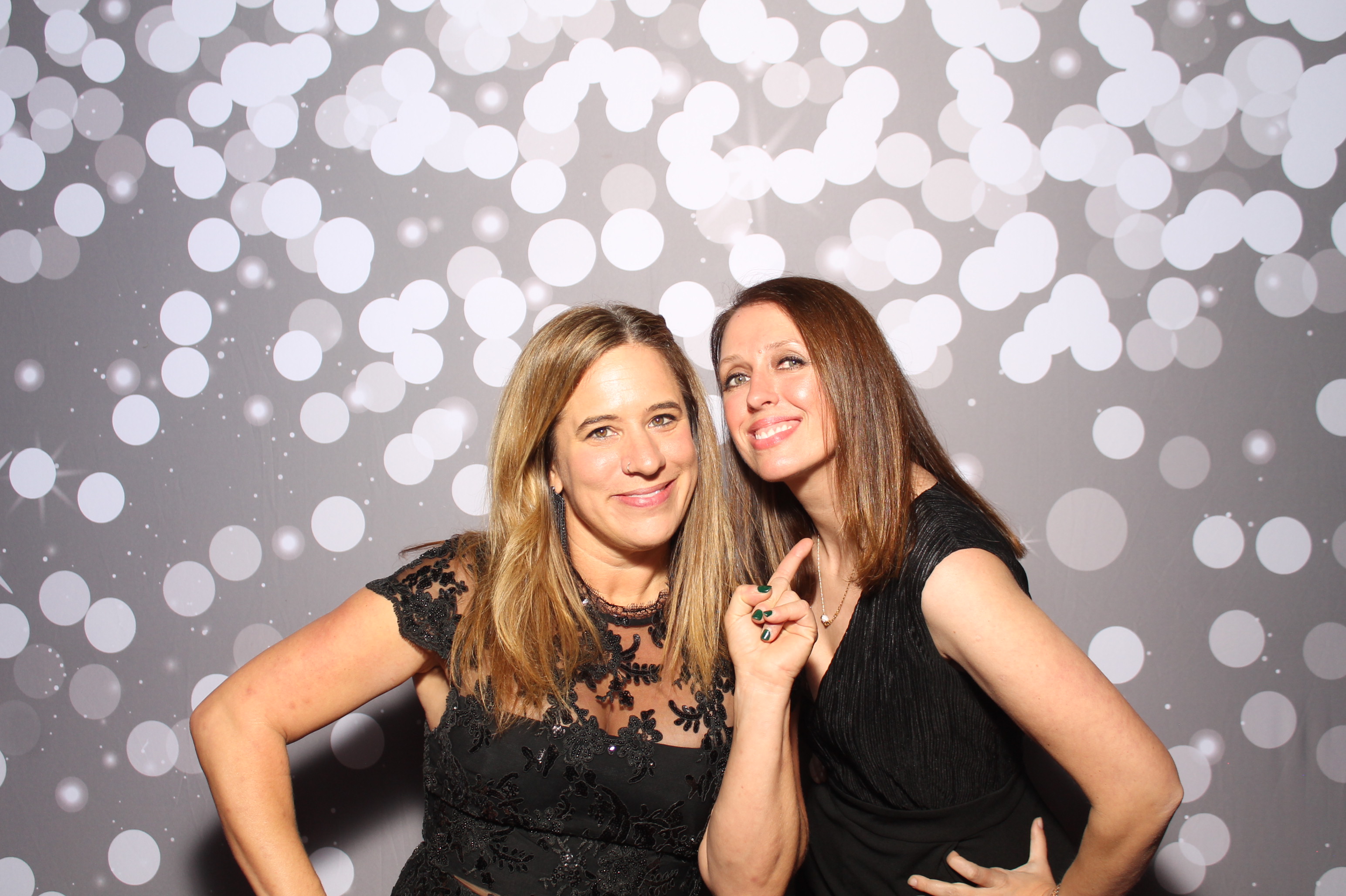 SEI Holiday Party | View more photos from the event at gallery.photoboothcincy.com/u/PhotoBoothCincy/SEI-Holiday-Party