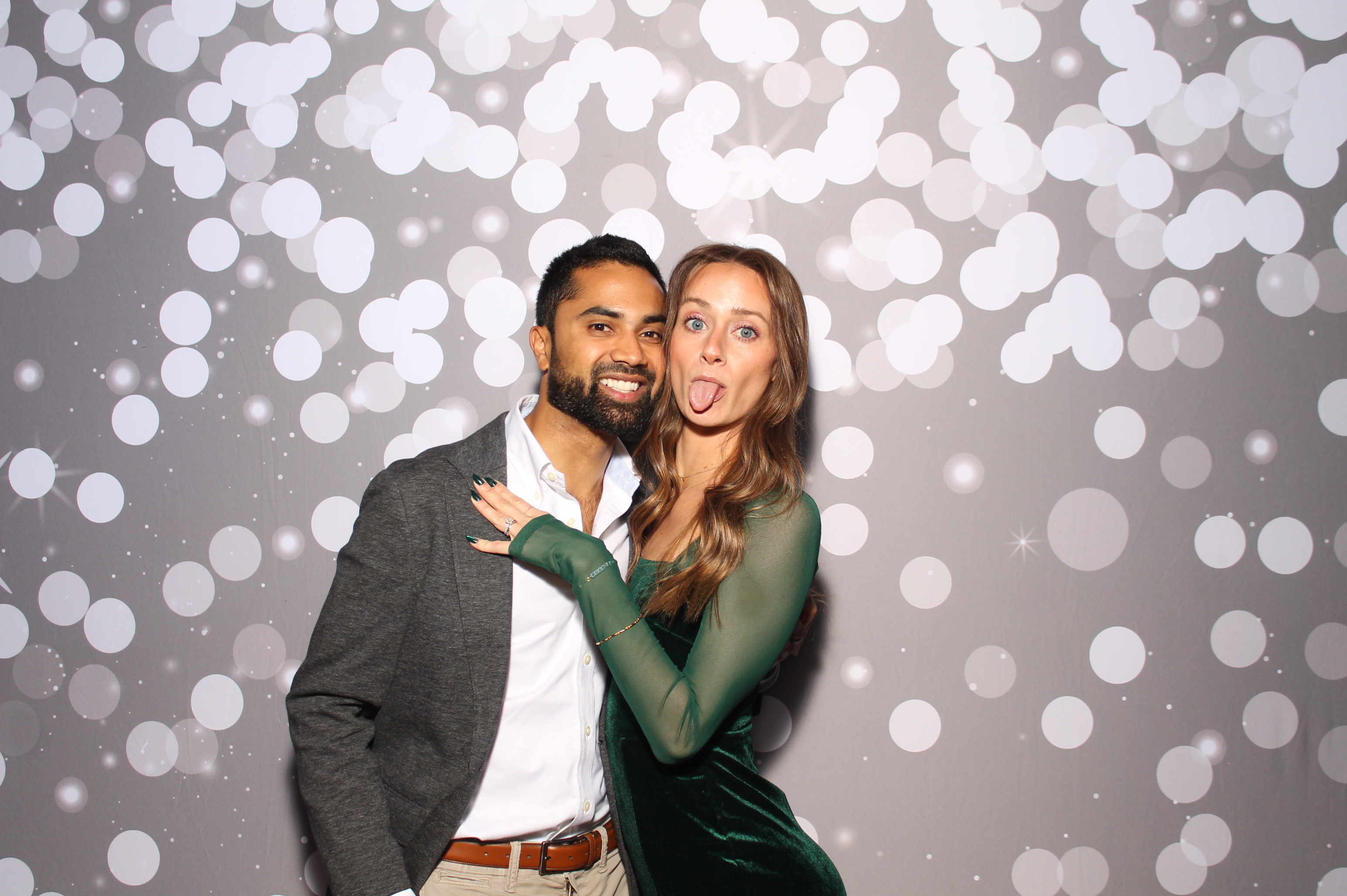 SEI Holiday Party | View more photos from the event at gallery.photoboothcincy.com/u/PhotoBoothCincy/SEI-Holiday-Party
