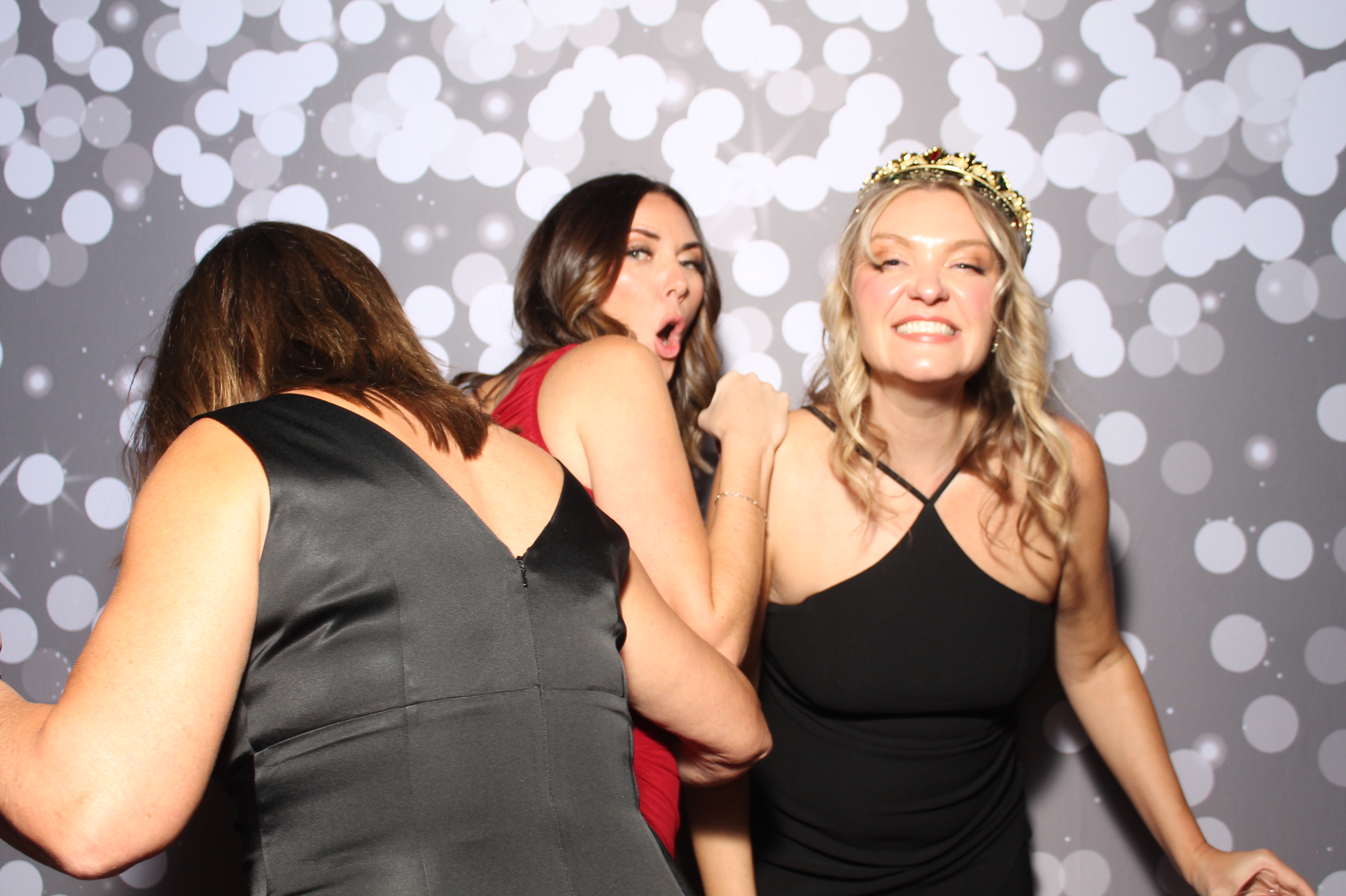 SEI Holiday Party | View more photos from the event at gallery.photoboothcincy.com/u/PhotoBoothCincy/SEI-Holiday-Party
