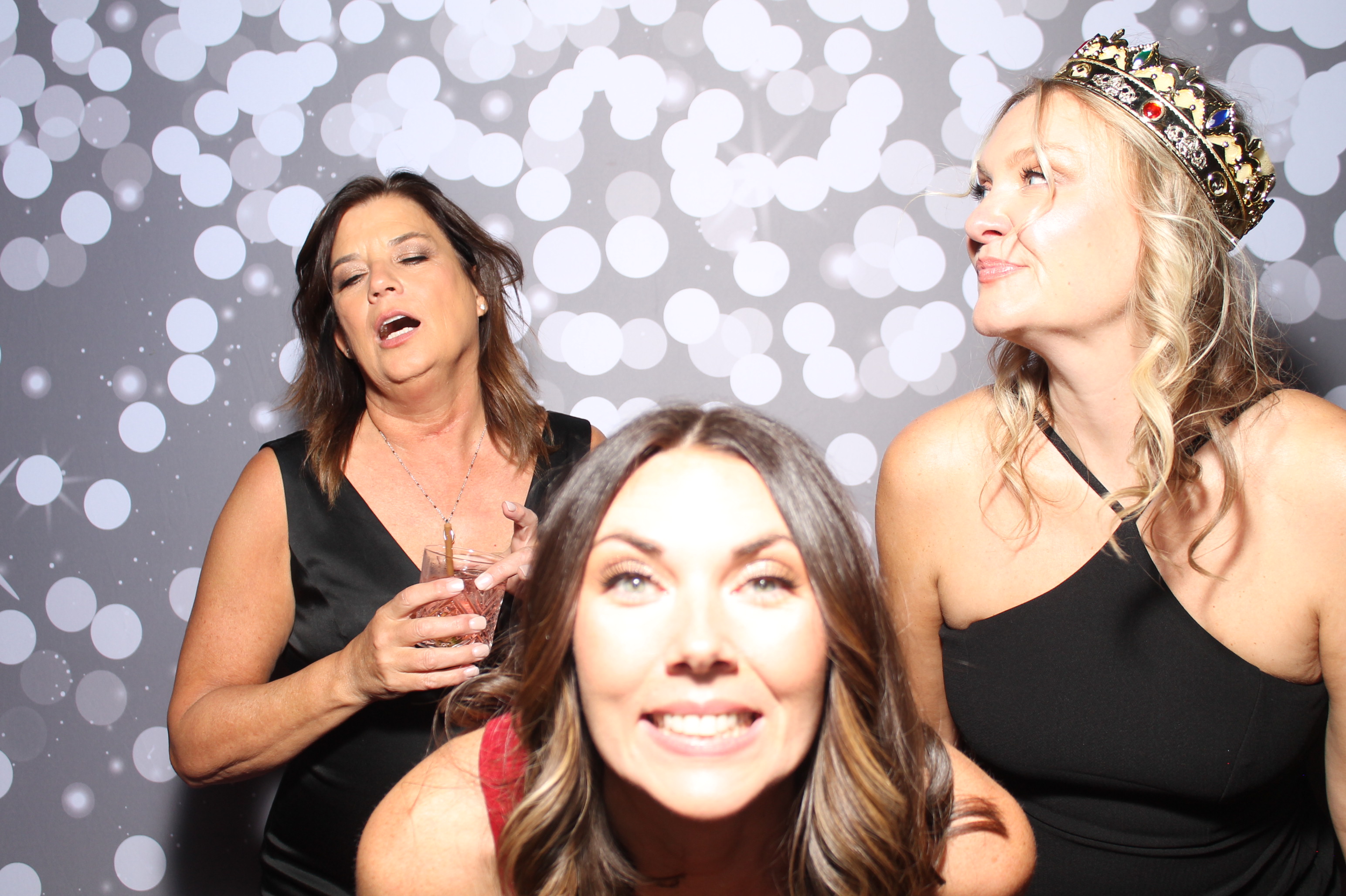 SEI Holiday Party | View more photos from the event at gallery.photoboothcincy.com/u/PhotoBoothCincy/SEI-Holiday-Party