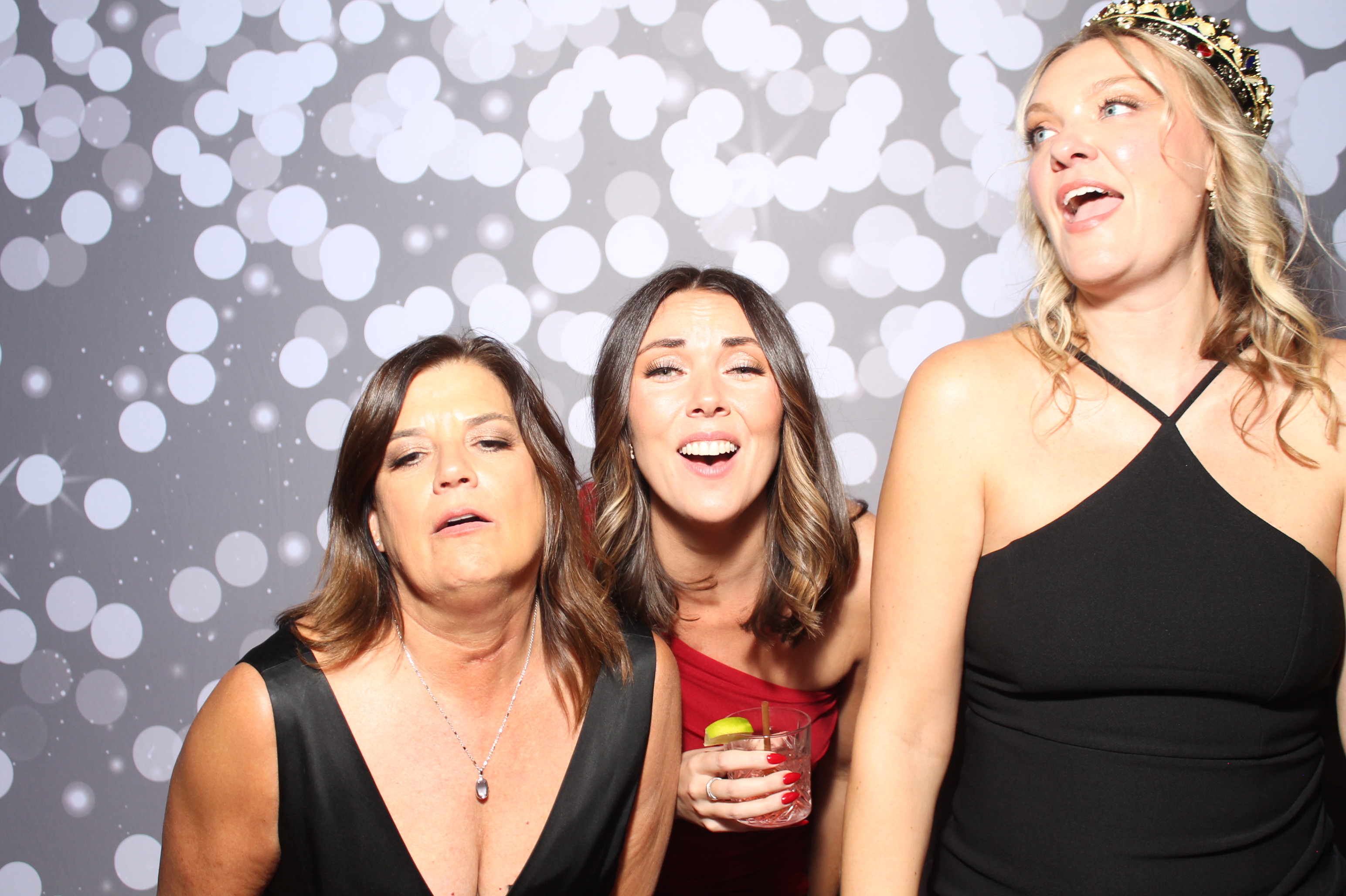SEI Holiday Party | View more photos from the event at gallery.photoboothcincy.com/u/PhotoBoothCincy/SEI-Holiday-Party