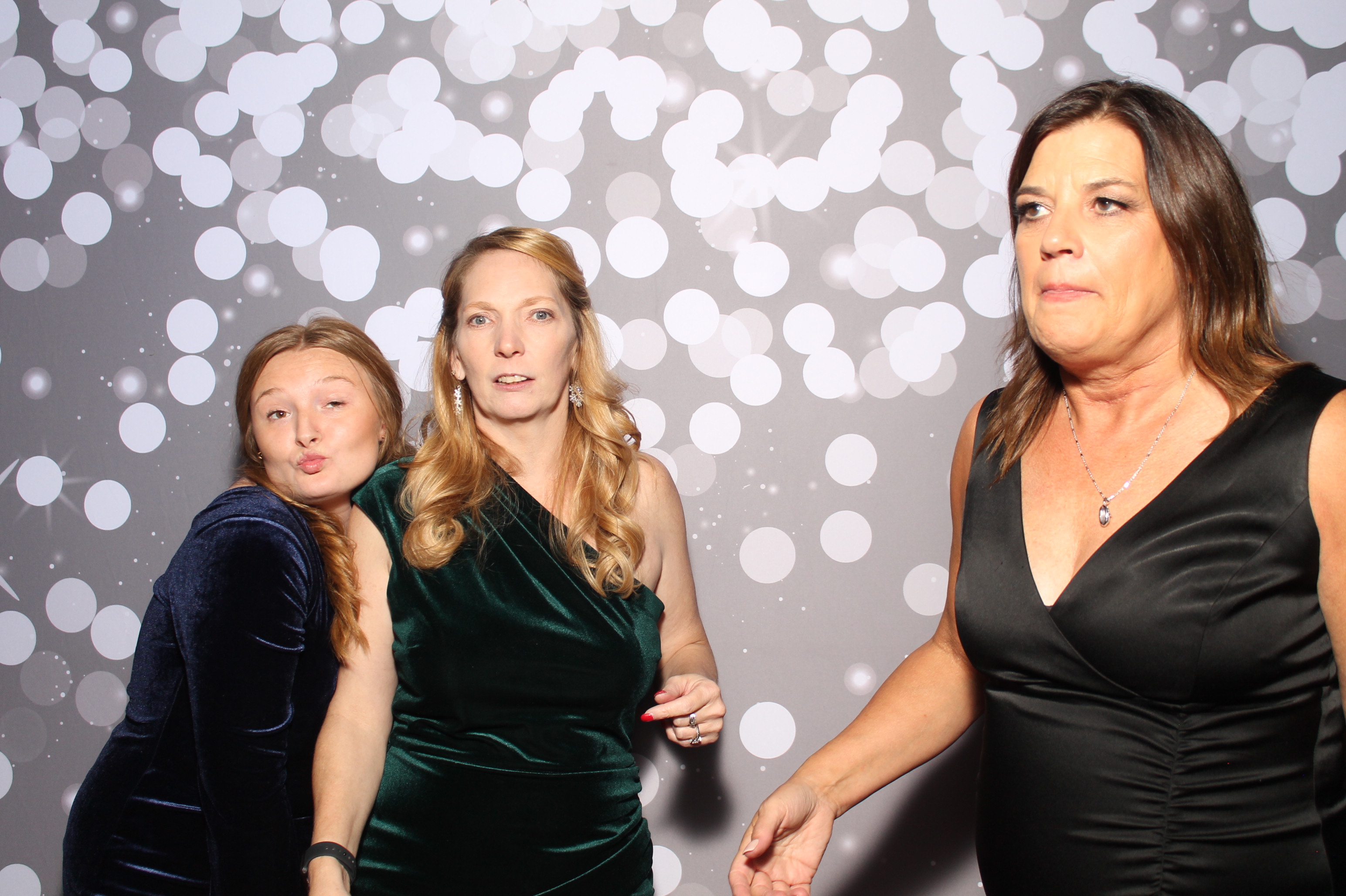 SEI Holiday Party | View more photos from the event at gallery.photoboothcincy.com/u/PhotoBoothCincy/SEI-Holiday-Party