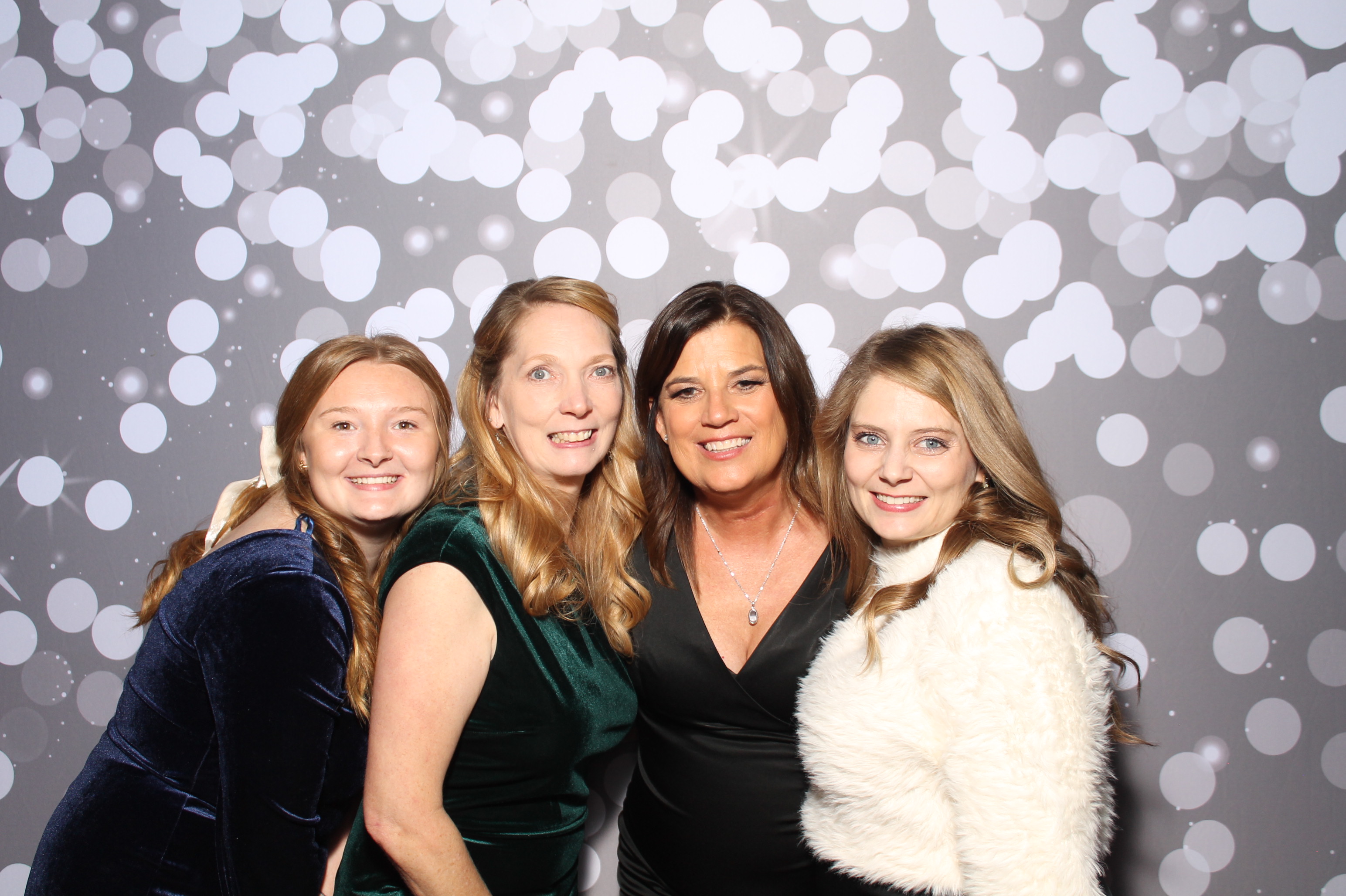 SEI Holiday Party | View more photos from the event at gallery.photoboothcincy.com/u/PhotoBoothCincy/SEI-Holiday-Party