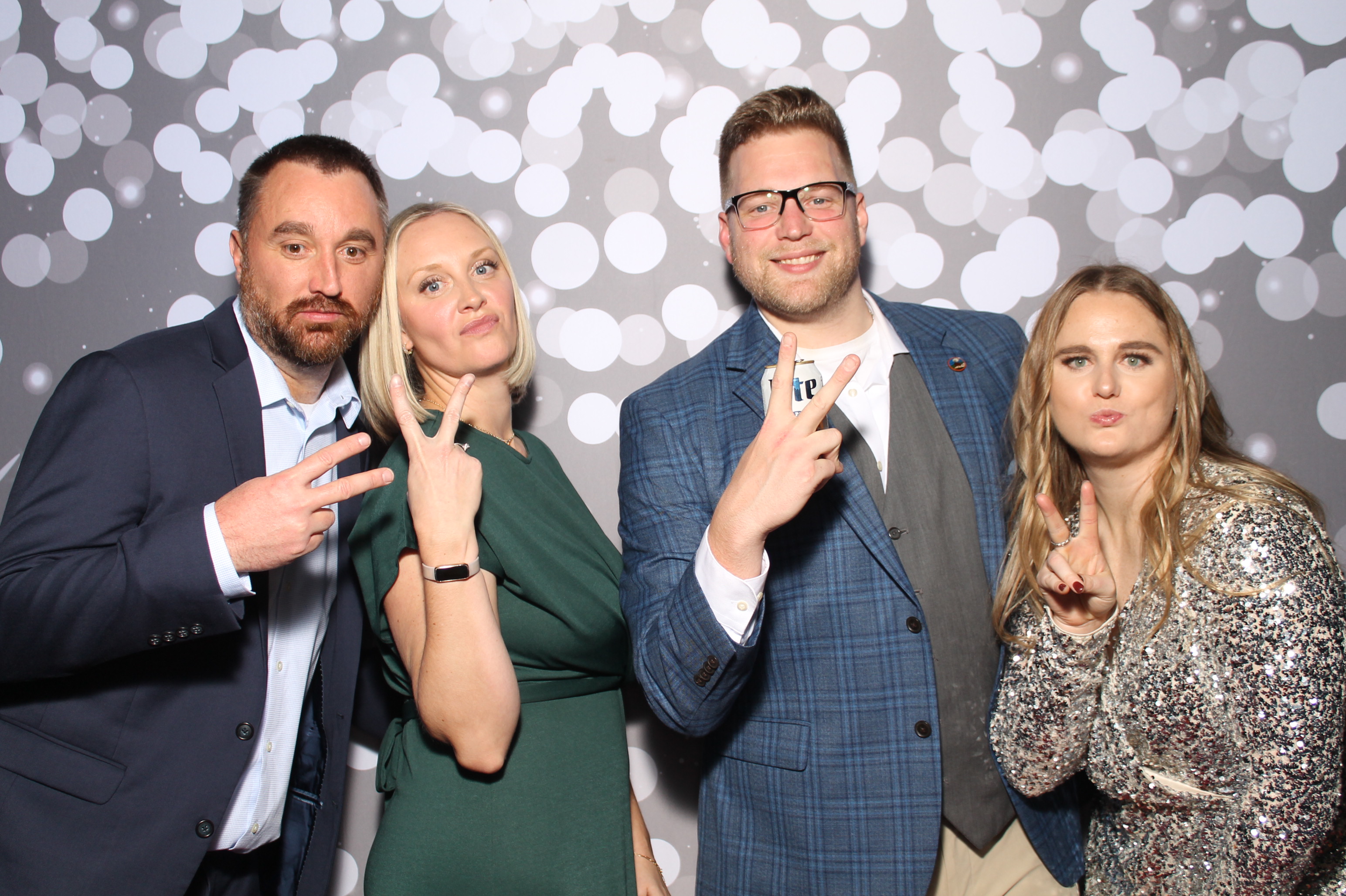 SEI Holiday Party | View more photos from the event at gallery.photoboothcincy.com/u/PhotoBoothCincy/SEI-Holiday-Party