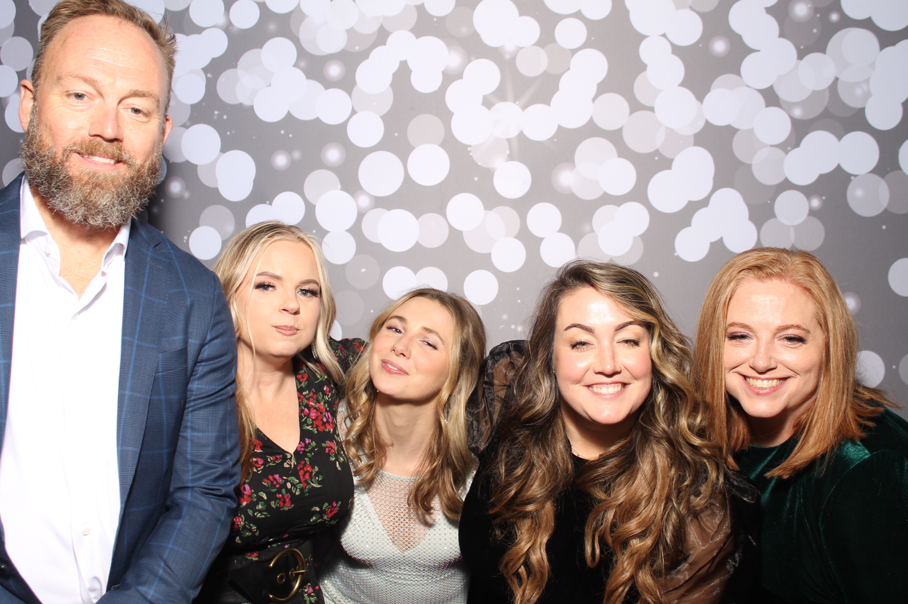 SEI Holiday Party | View more photos from the event at gallery.photoboothcincy.com/u/PhotoBoothCincy/SEI-Holiday-Party