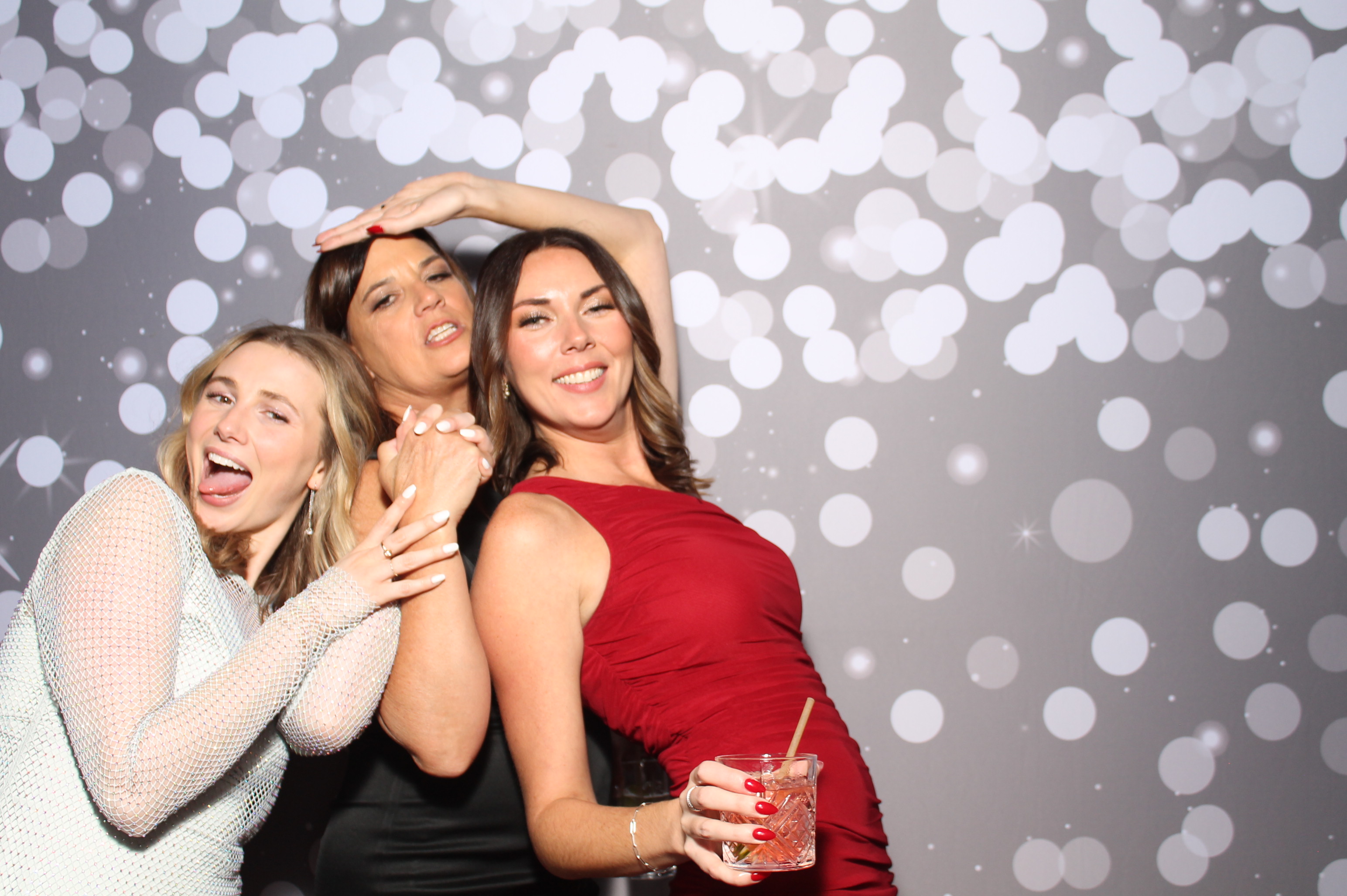 SEI Holiday Party | View more photos from the event at gallery.photoboothcincy.com/u/PhotoBoothCincy/SEI-Holiday-Party