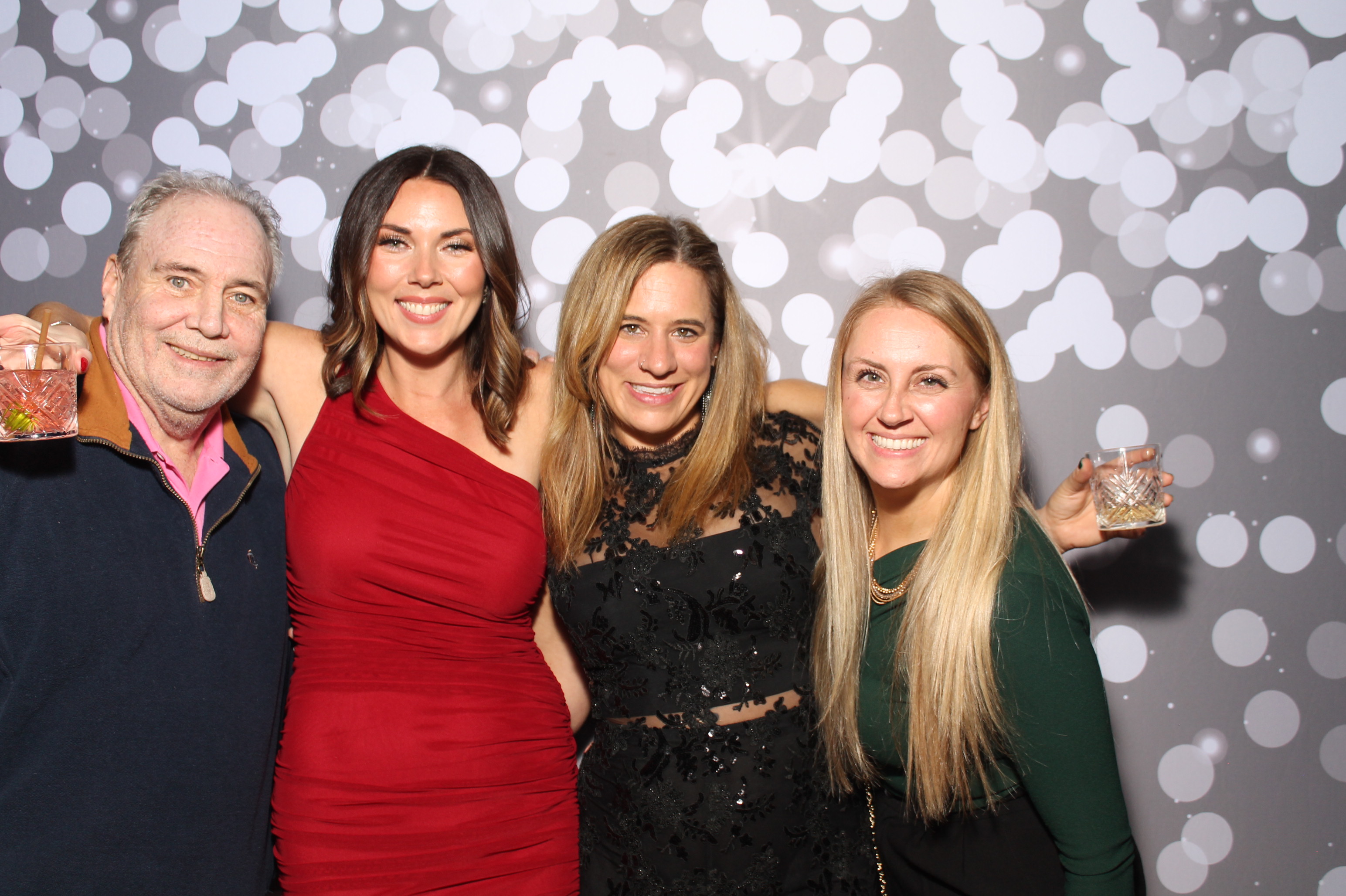 SEI Holiday Party | View more photos from the event at gallery.photoboothcincy.com/u/PhotoBoothCincy/SEI-Holiday-Party