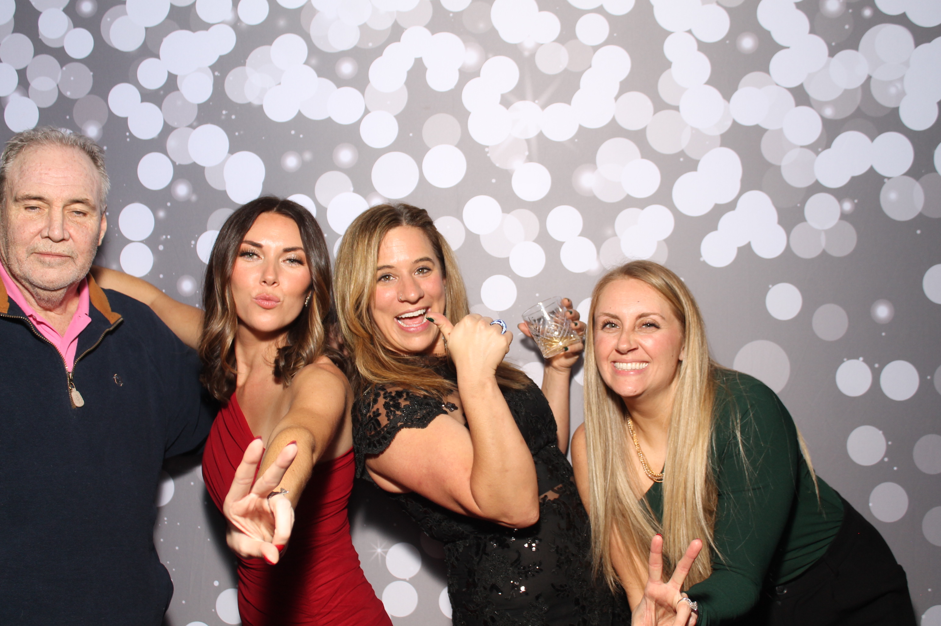 SEI Holiday Party | View more photos from the event at gallery.photoboothcincy.com/u/PhotoBoothCincy/SEI-Holiday-Party