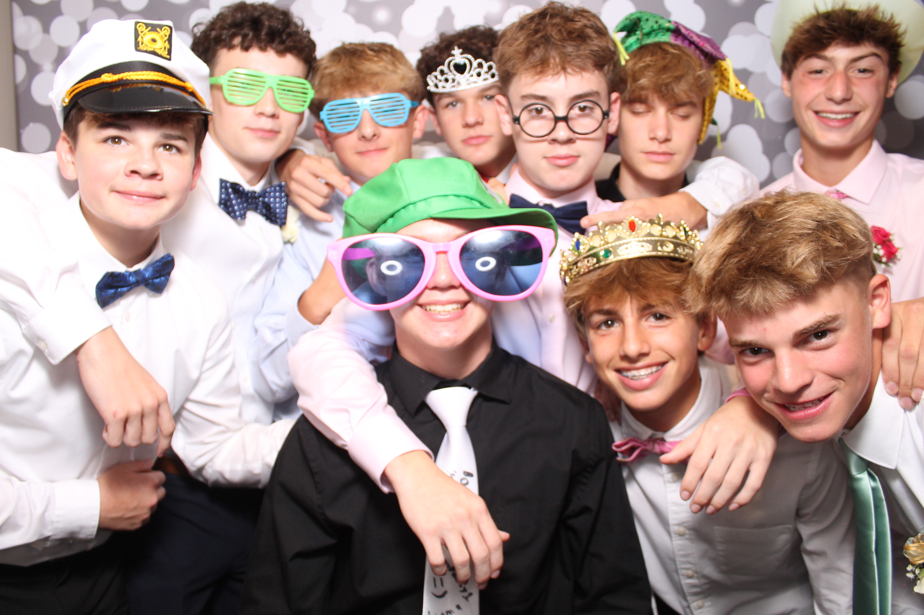 SHDHS Homecoming | View more photos from the event at gallery.photoboothcincy.com/u/PhotoBoothCincy/SHDHS-Homecoming
