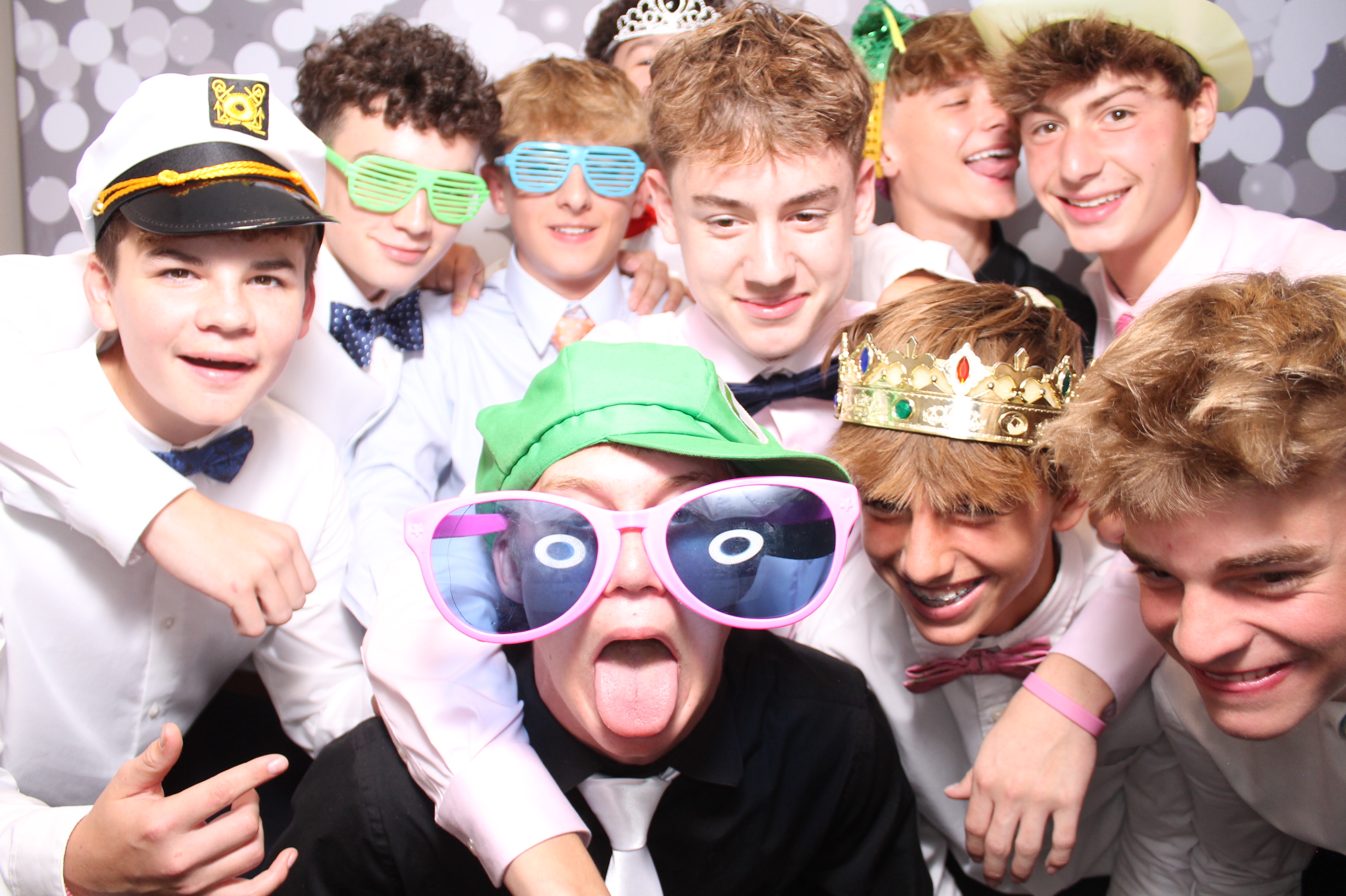 SHDHS Homecoming | View more photos from the event at gallery.photoboothcincy.com/u/PhotoBoothCincy/SHDHS-Homecoming
