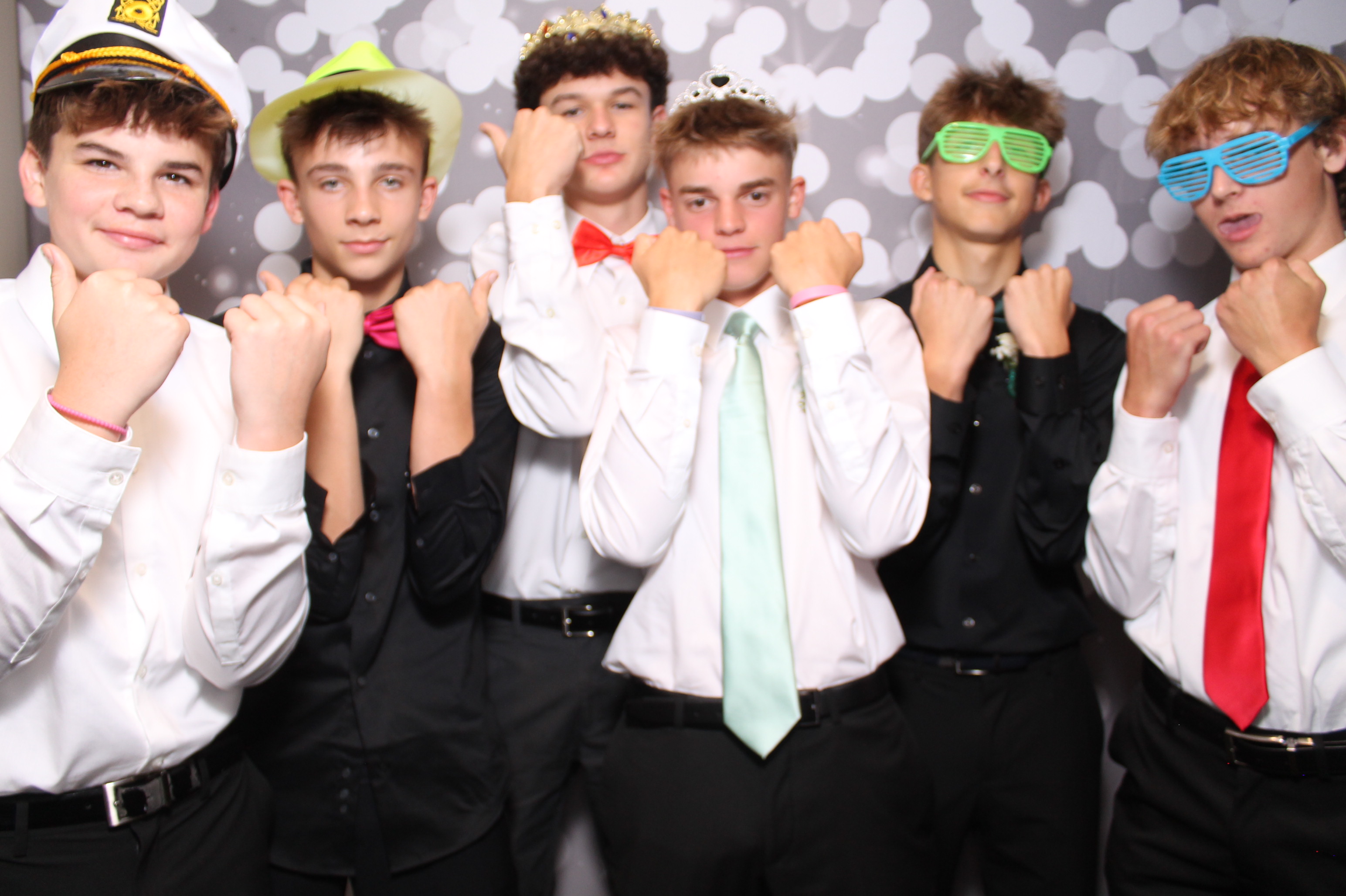 SHDHS Homecoming | View more photos from the event at gallery.photoboothcincy.com/u/PhotoBoothCincy/SHDHS-Homecoming