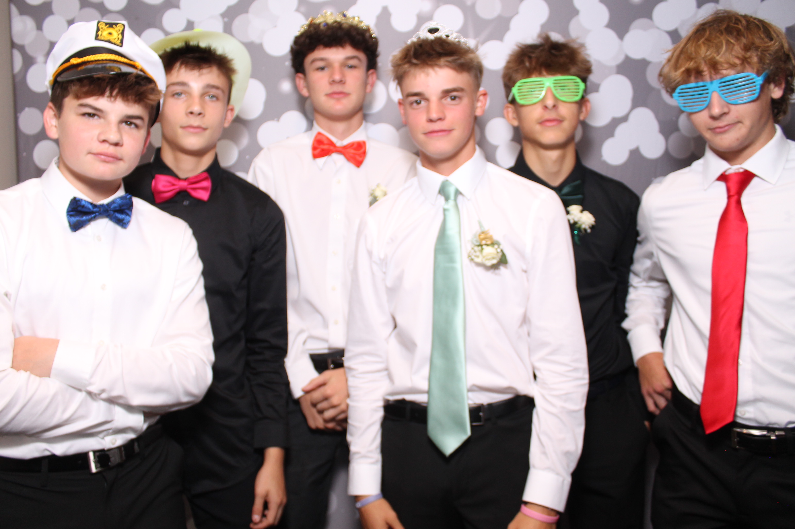 SHDHS Homecoming | View more photos from the event at gallery.photoboothcincy.com/u/PhotoBoothCincy/SHDHS-Homecoming