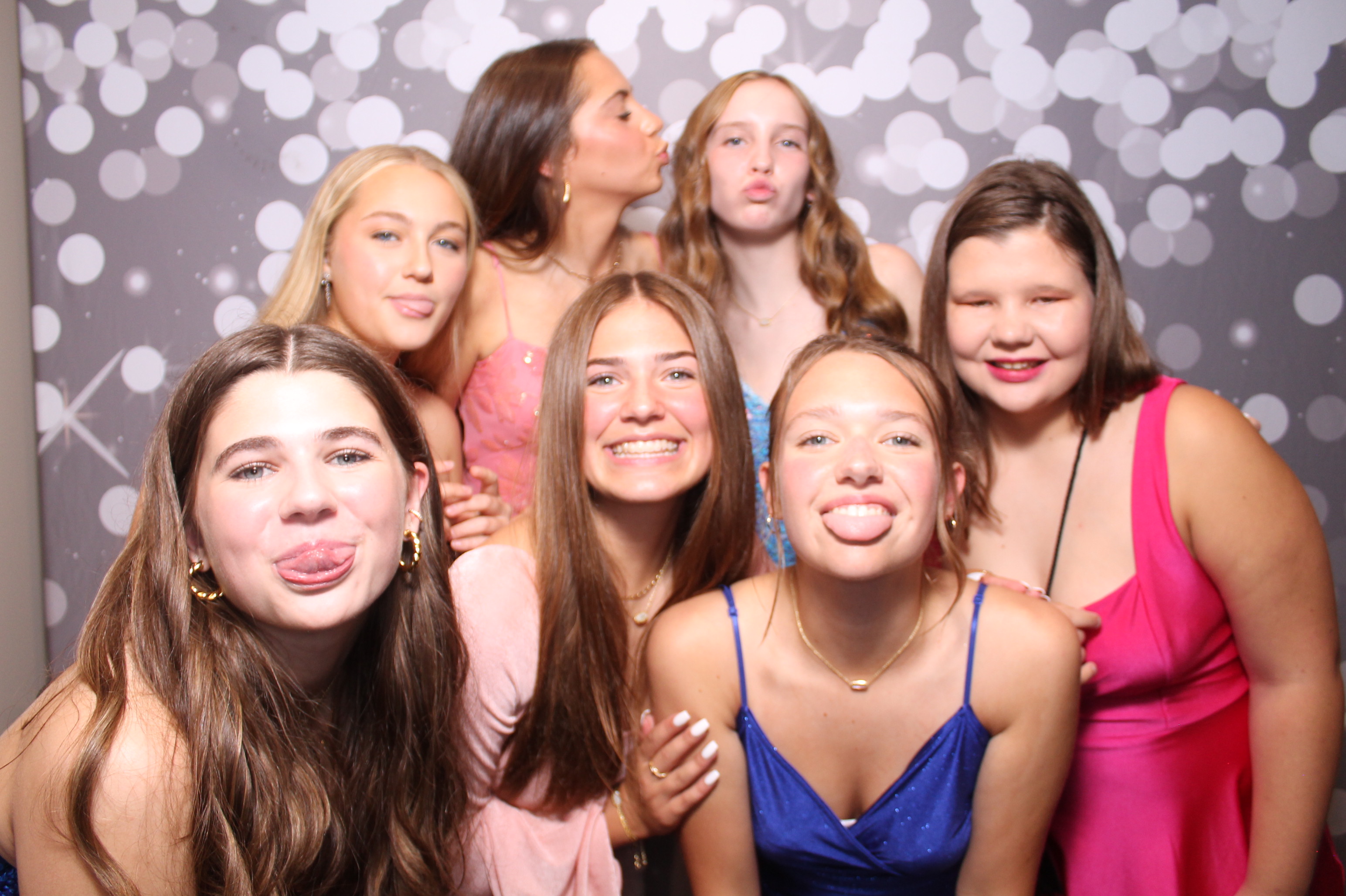 SHDHS Homecoming | View more photos from the event at gallery.photoboothcincy.com/u/PhotoBoothCincy/SHDHS-Homecoming