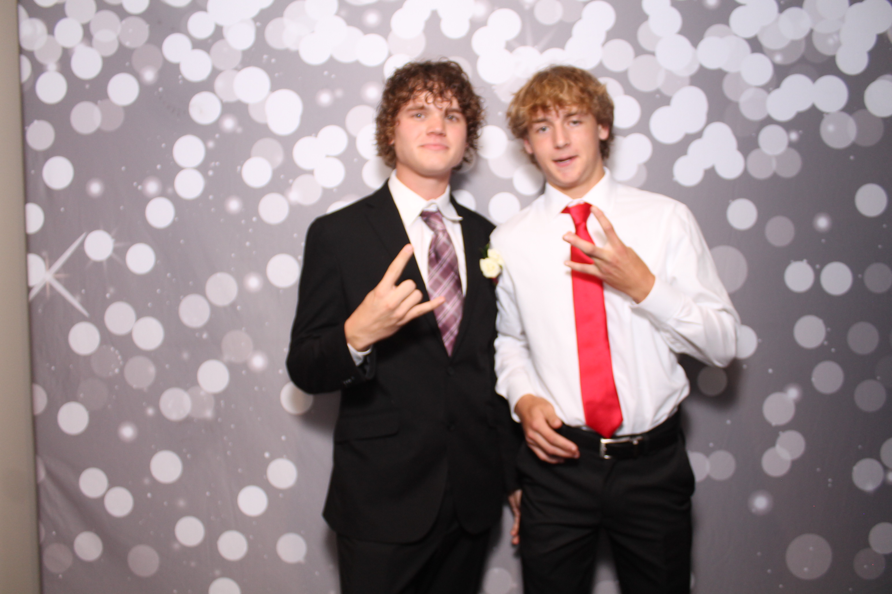 SHDHS Homecoming | View more photos from the event at gallery.photoboothcincy.com/u/PhotoBoothCincy/SHDHS-Homecoming