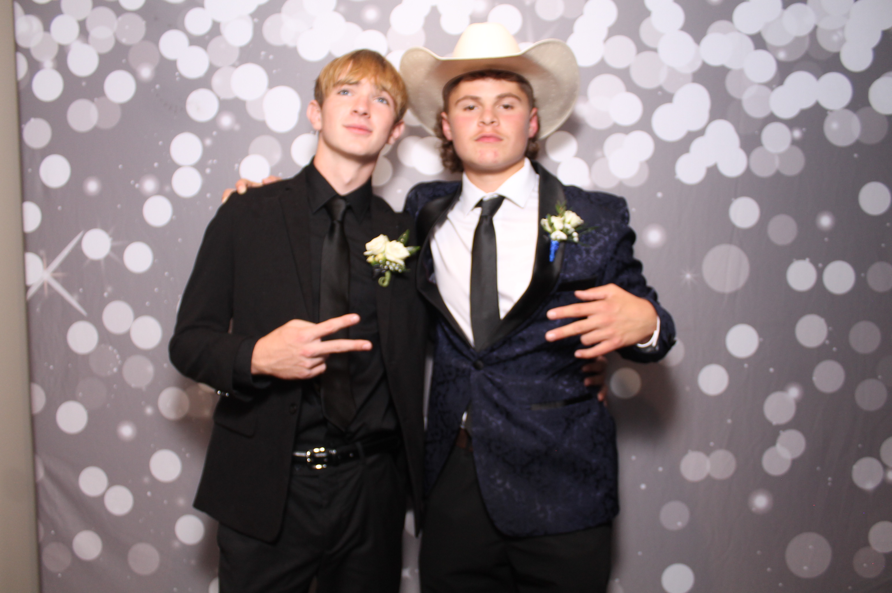 SHDHS Homecoming | View more photos from the event at gallery.photoboothcincy.com/u/PhotoBoothCincy/SHDHS-Homecoming